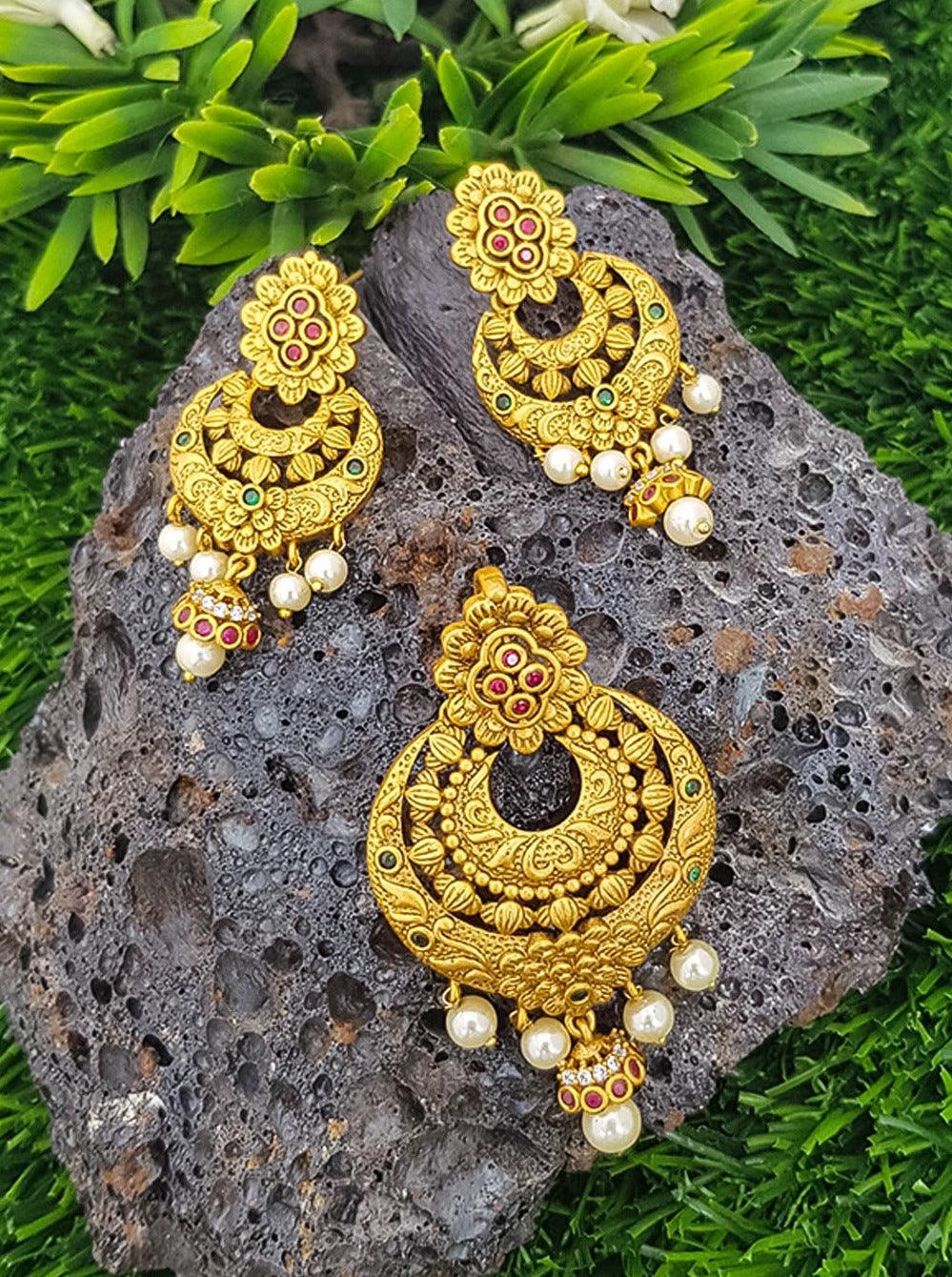 Buy Gold plated Imitation Jewelry Set Pipe Necklace set with Laxmi Online Griiham