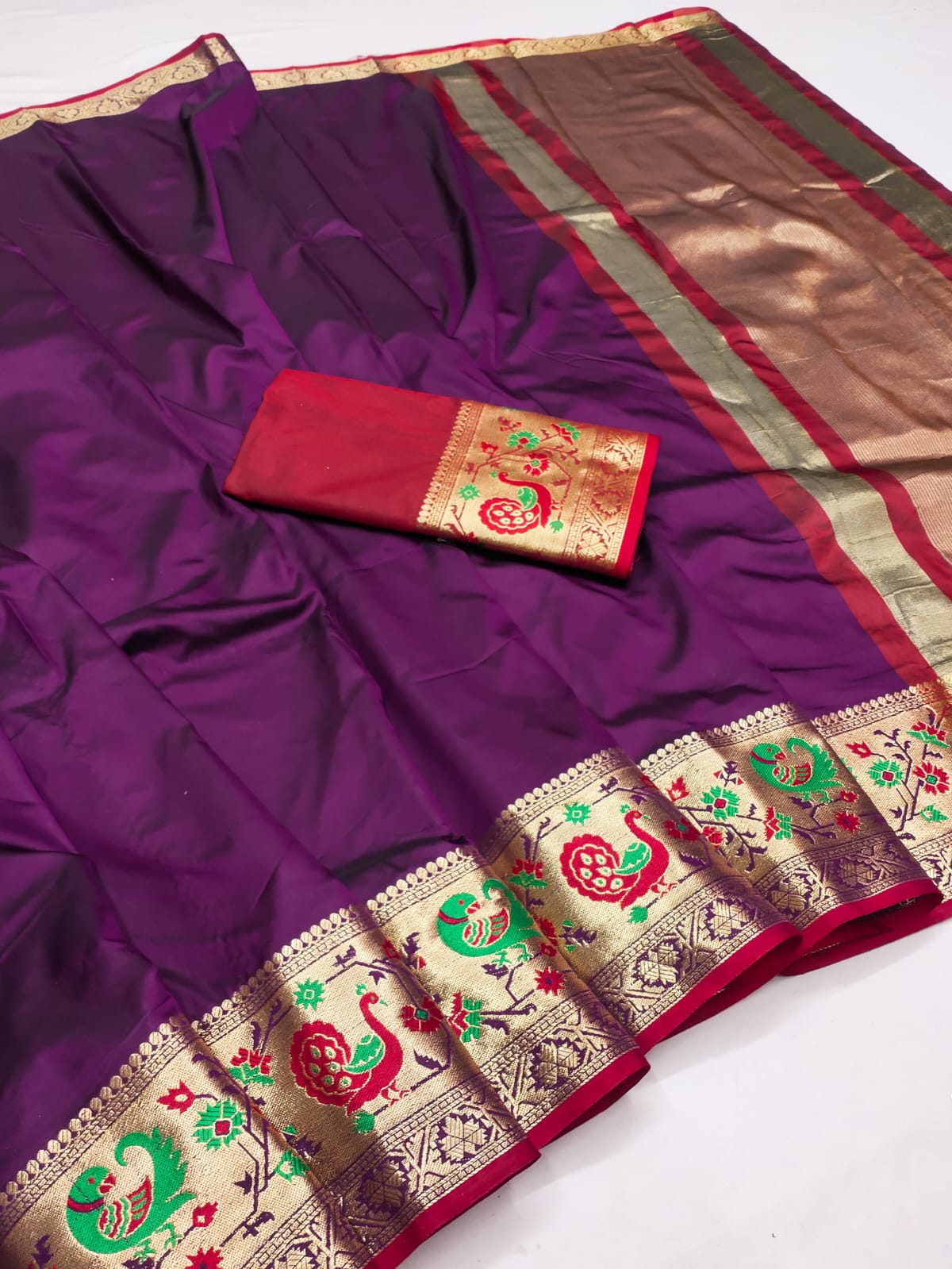 This beautifully Mysore Semi- Silk saree with broad contrast border 23508N