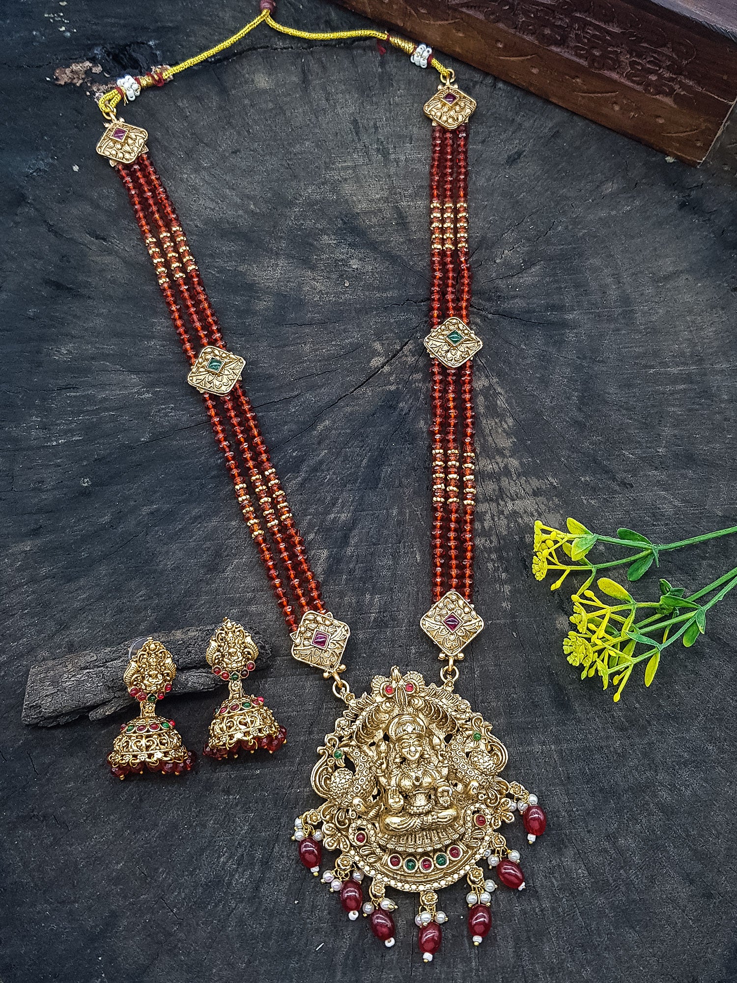 Gold Plated Remium Necklace Set with Maroon Crystal Maala  0825