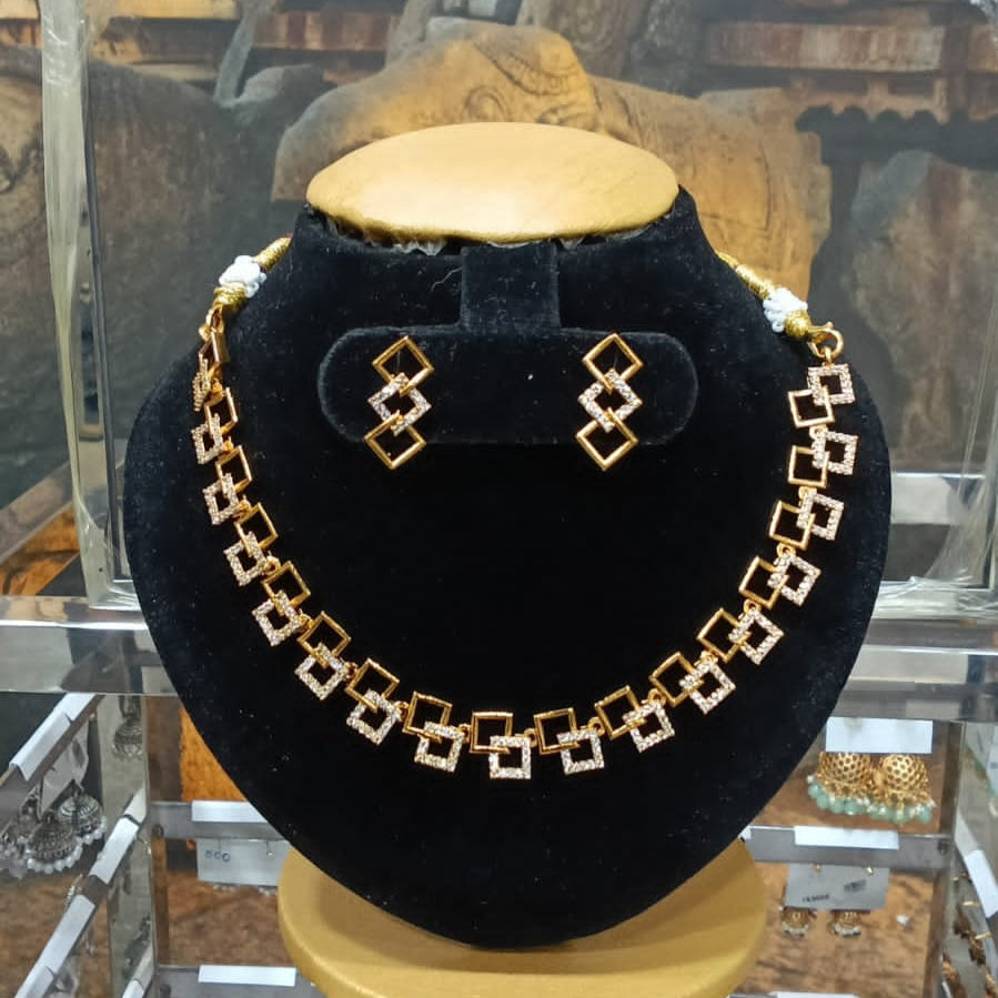 Premium Gold plated Trending Pipe Necklace Set wiPremium CZ NecklaceSet