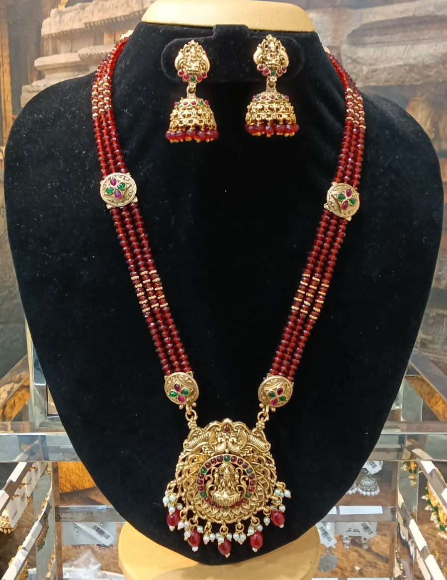 Gold Plated premium Necklace Set with Maroon Crystal Maala