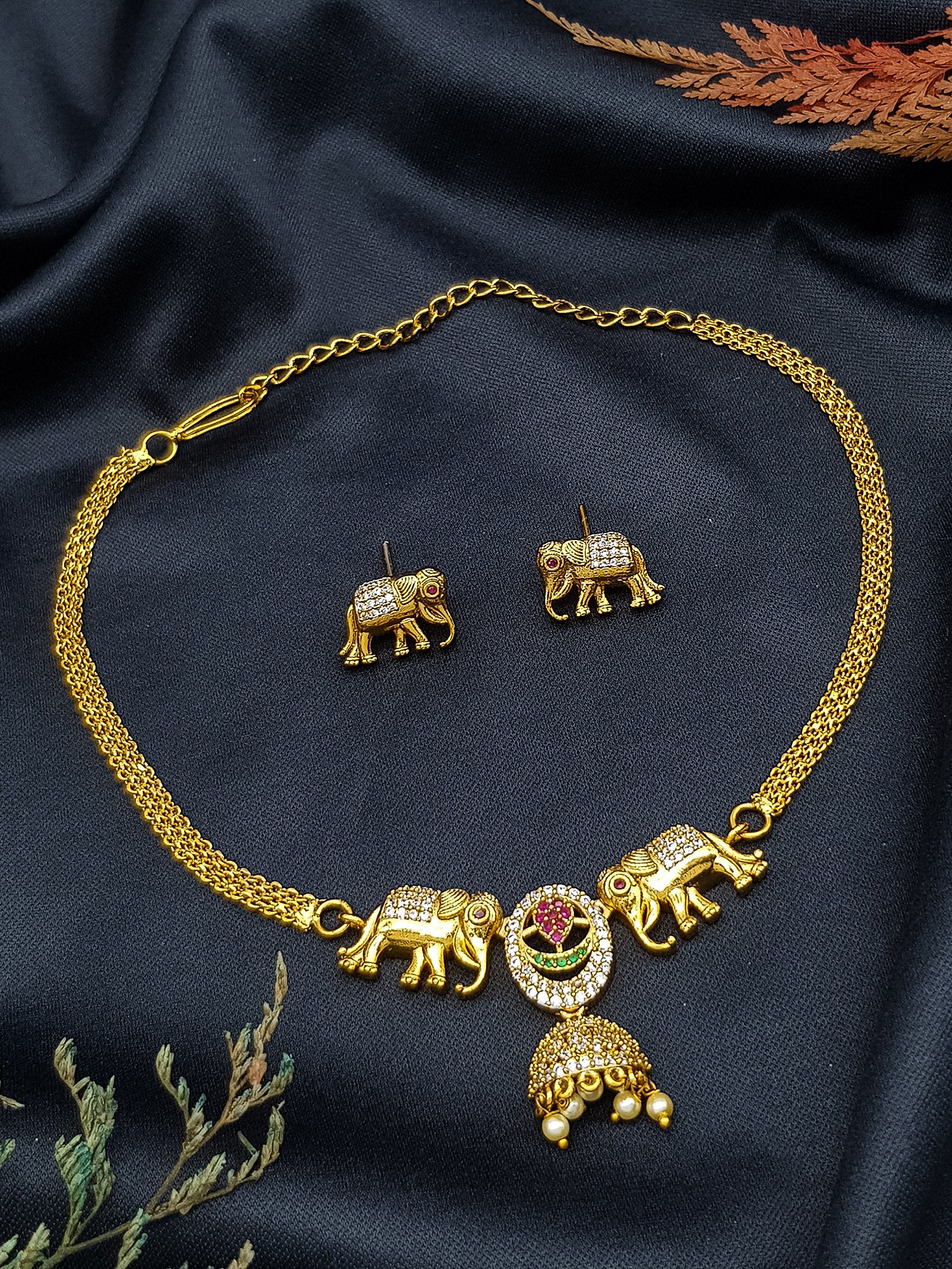 Premium Short CZ zercon Stone Necklace Set