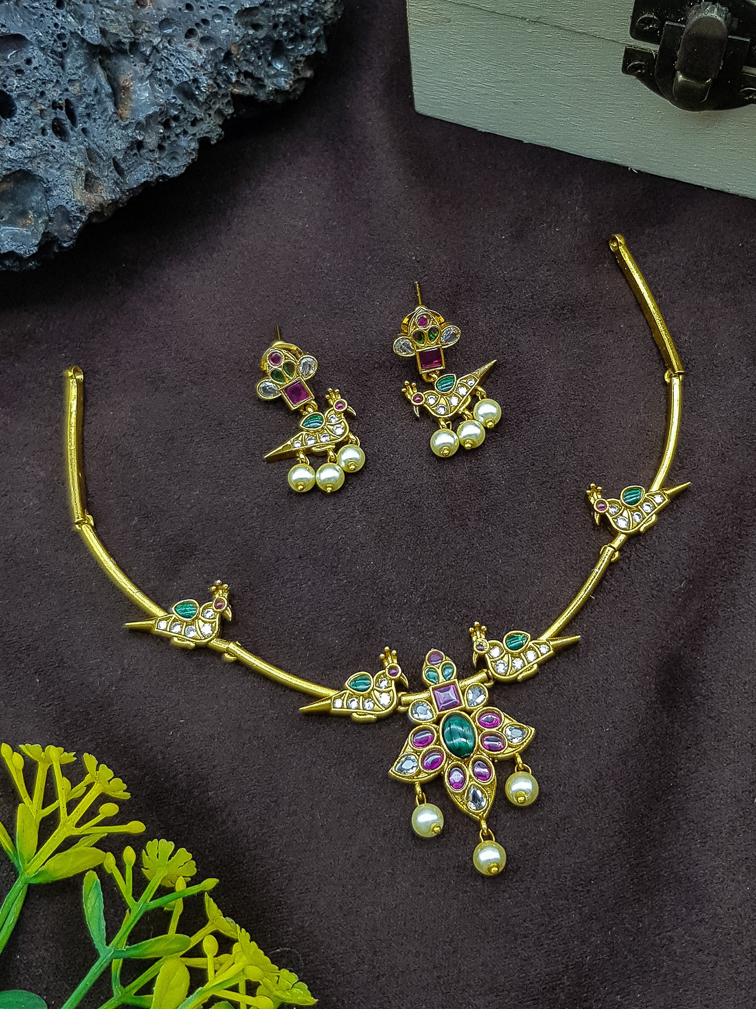 peacock motif pipe necklace set