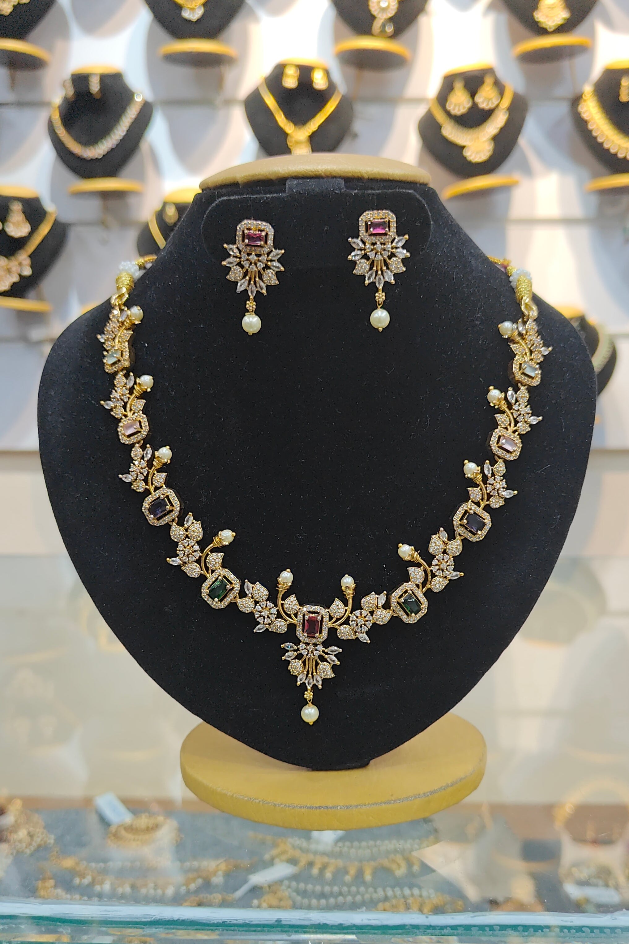 Multicolor Zercon stones Short necklace set