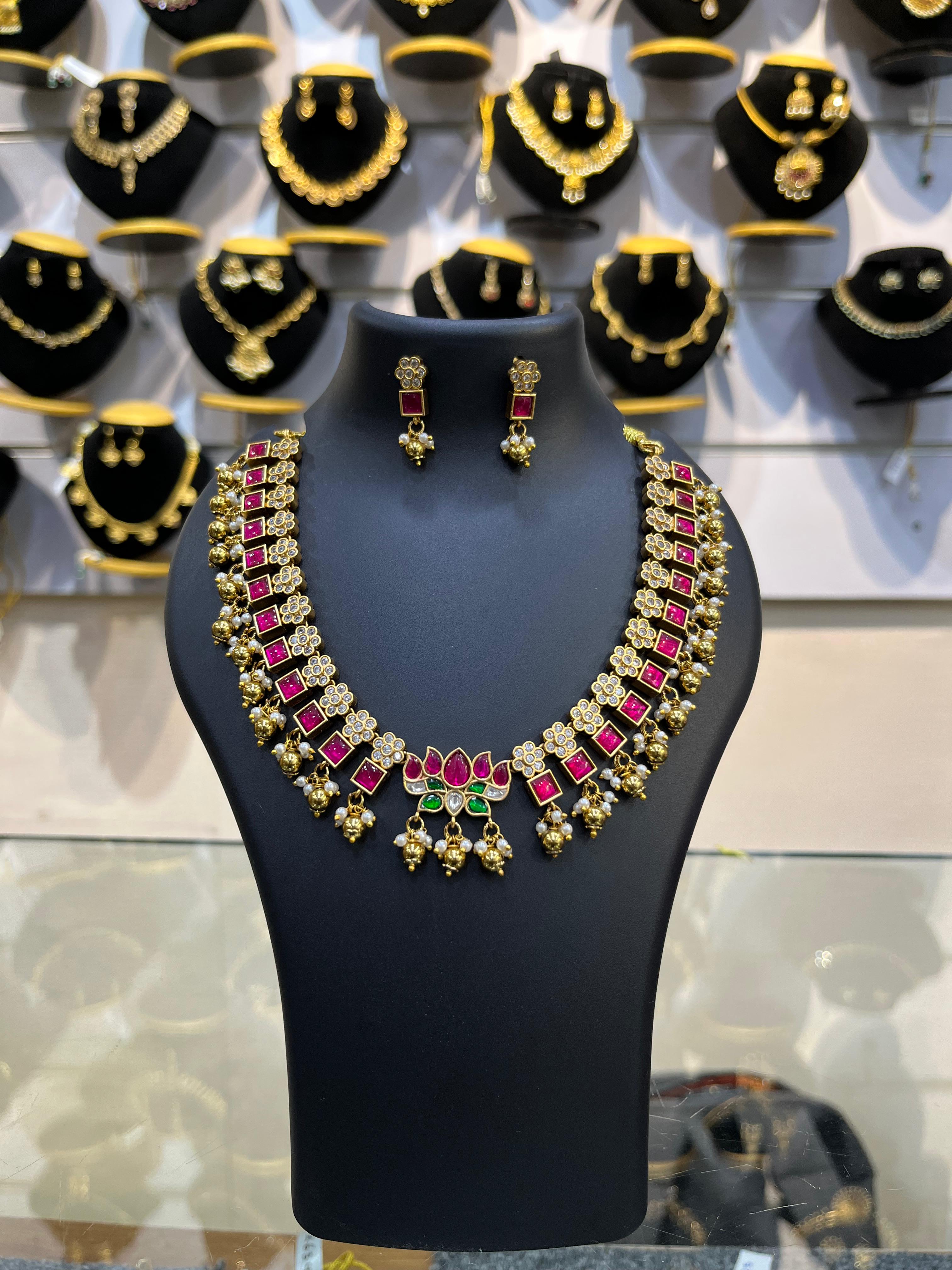 Premium Jadau Short Necklace Set with Kemp Stones