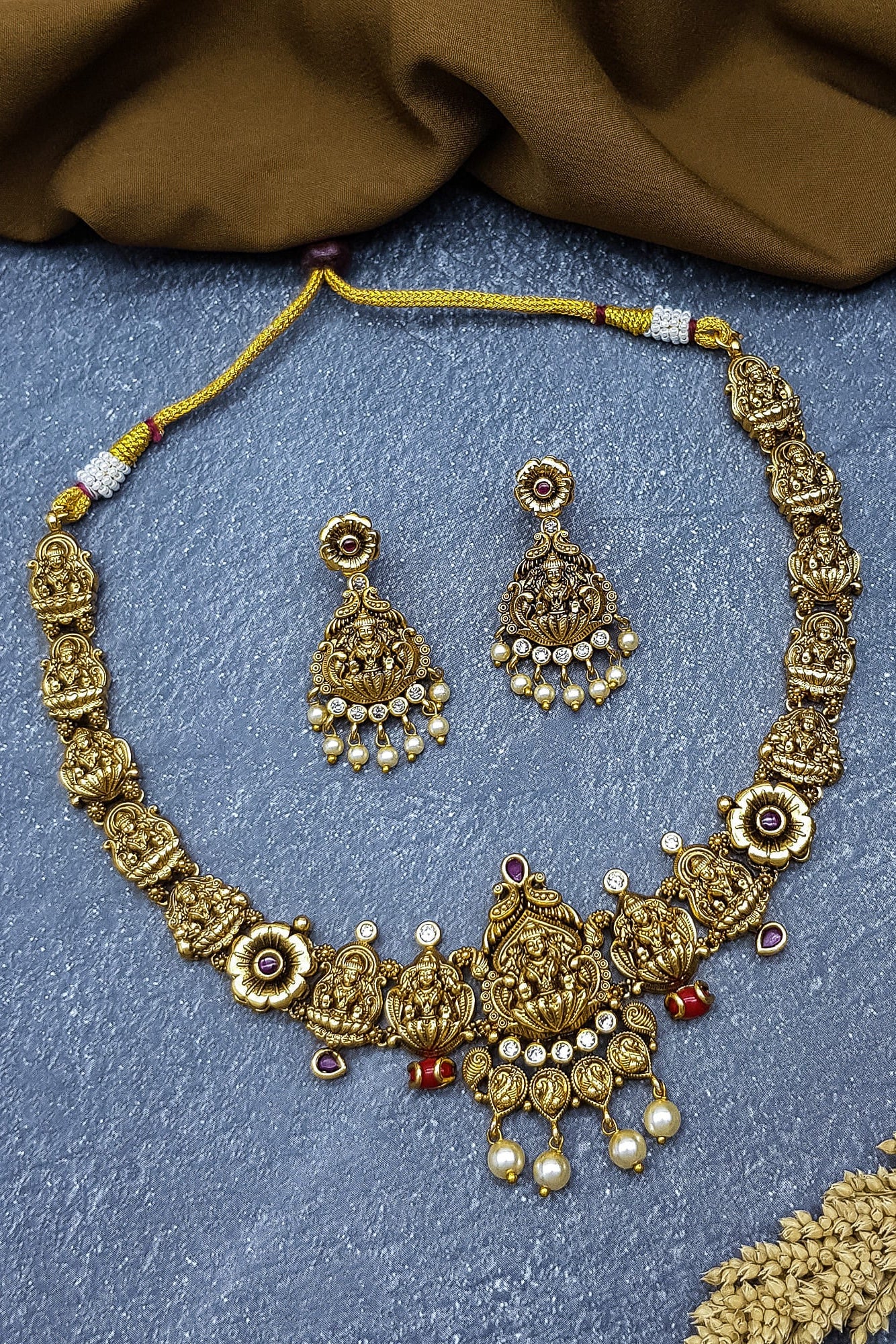 Premium Gold Plated Antique Short Necklace Set