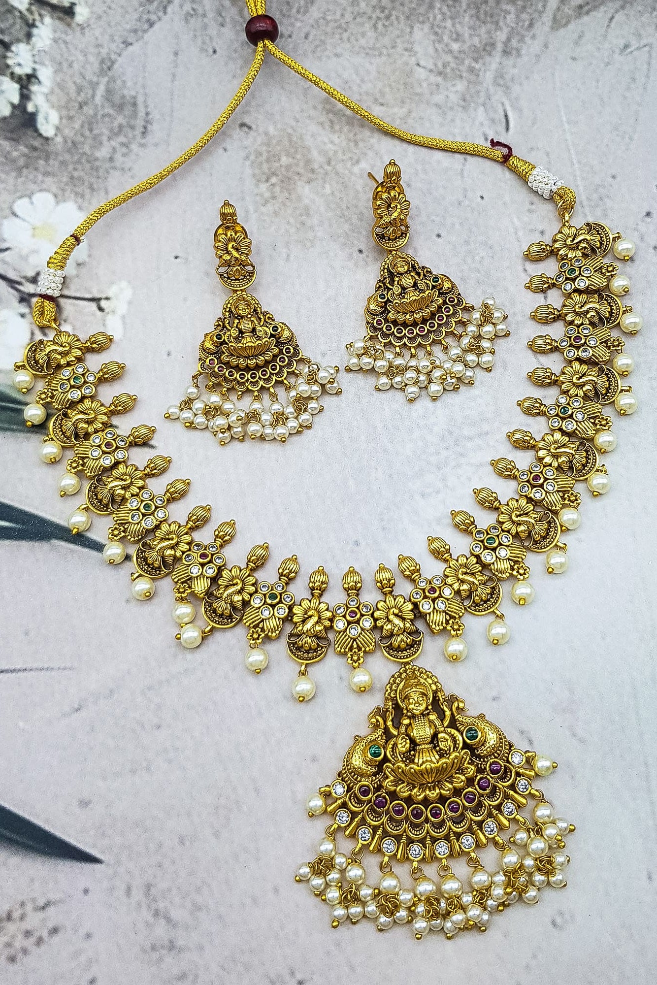 Premium Gold Plated Antique Short Necklace Set