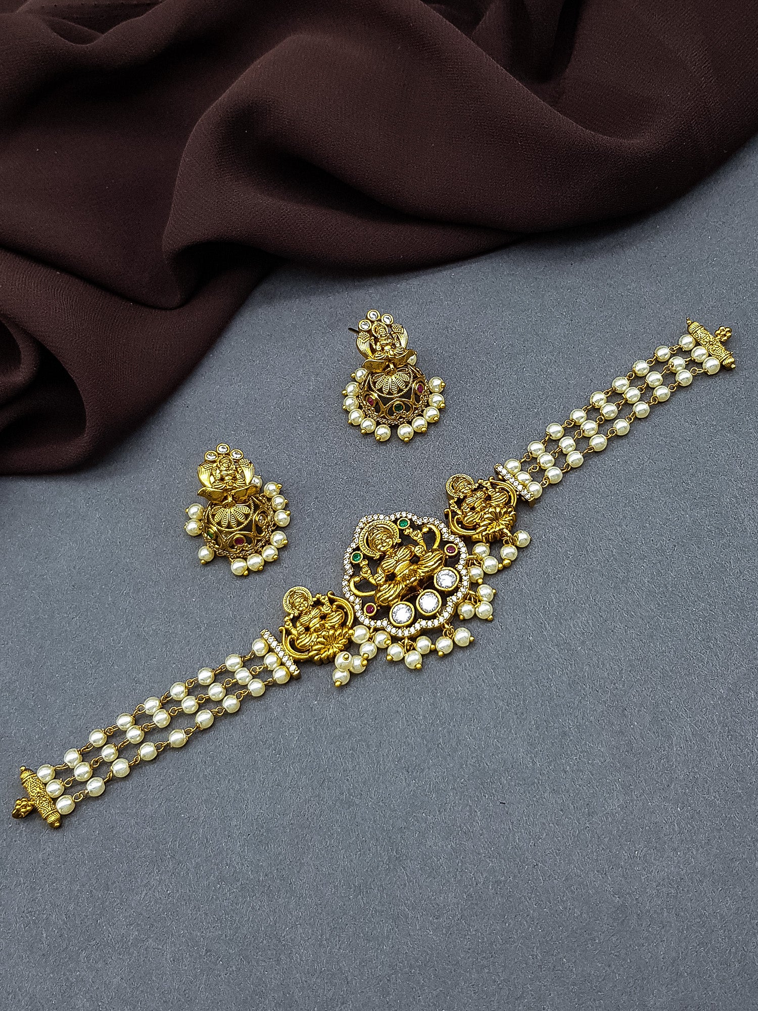 Gold Plated Premium Short Choker Necklace Set with pearls