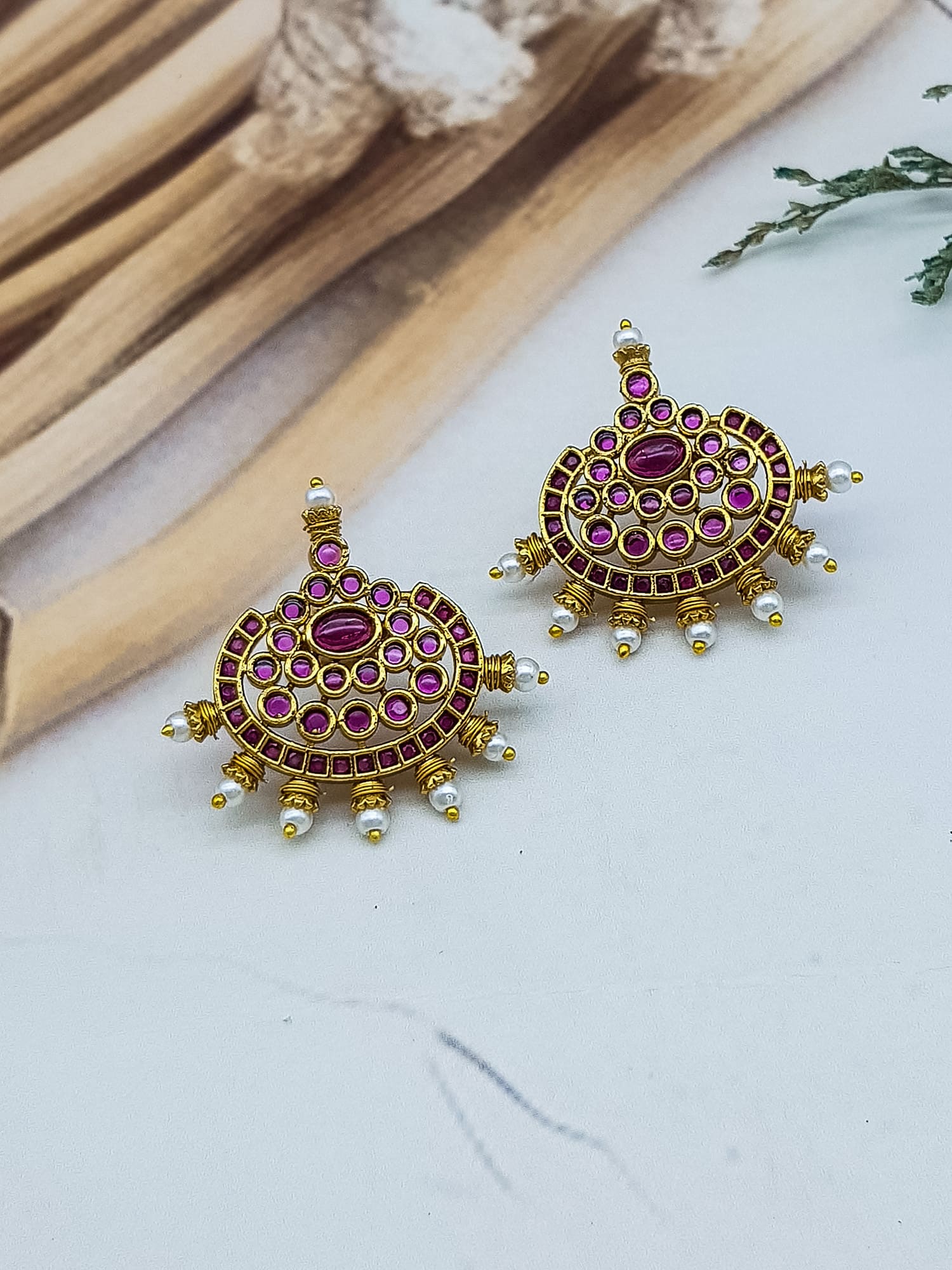 Premium gold plated Antique Jhumki / Earring with Kemp Stones