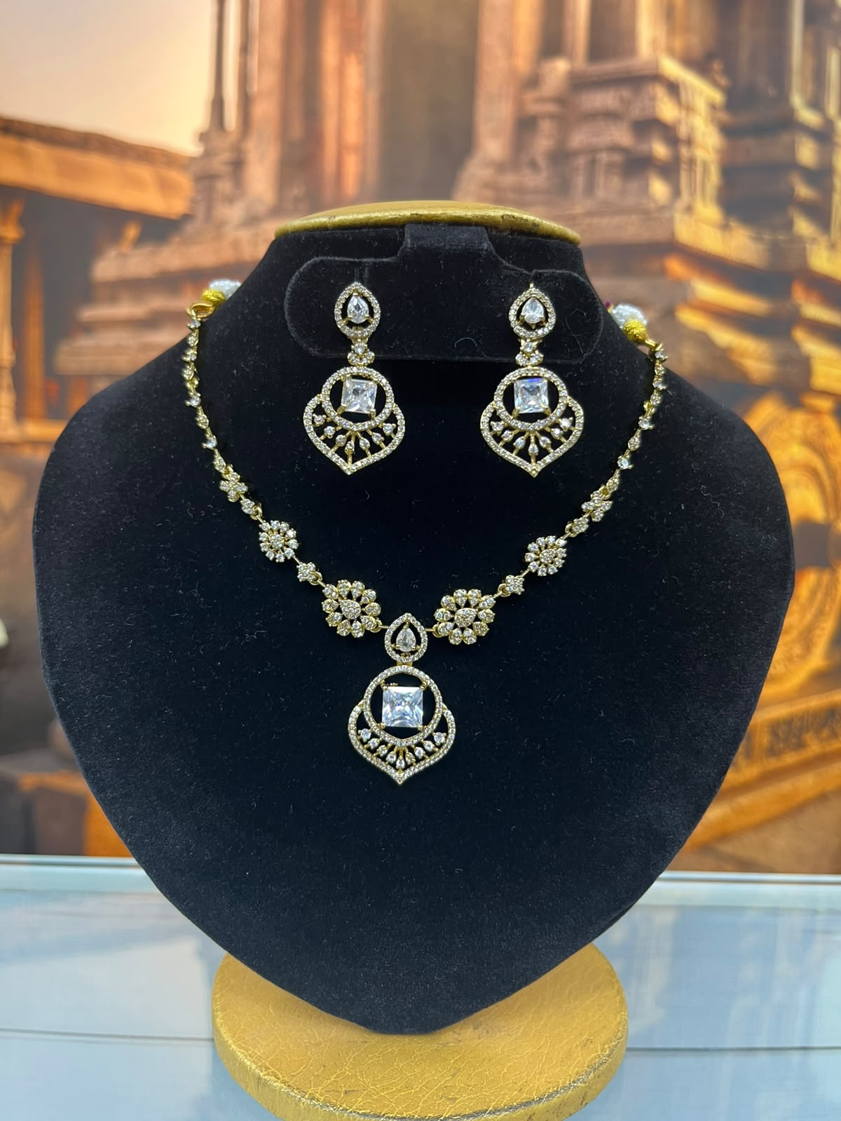 CZ Medium Necklace set with white stones
