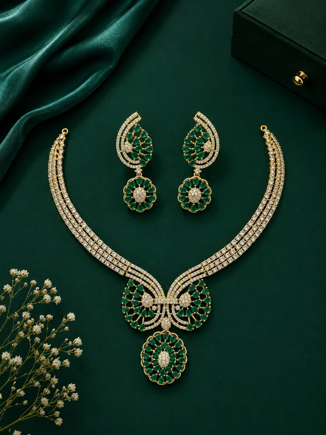 Hasli Pattern CZ Exclusive Necklace Set