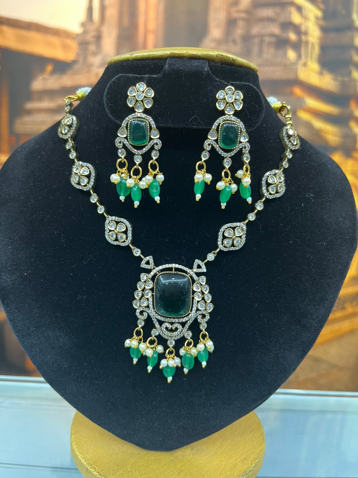 Simple Mossannite Short Necklace Set