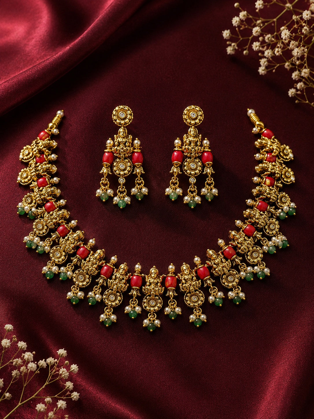 TempleShort Necklace Set with Coral Stones