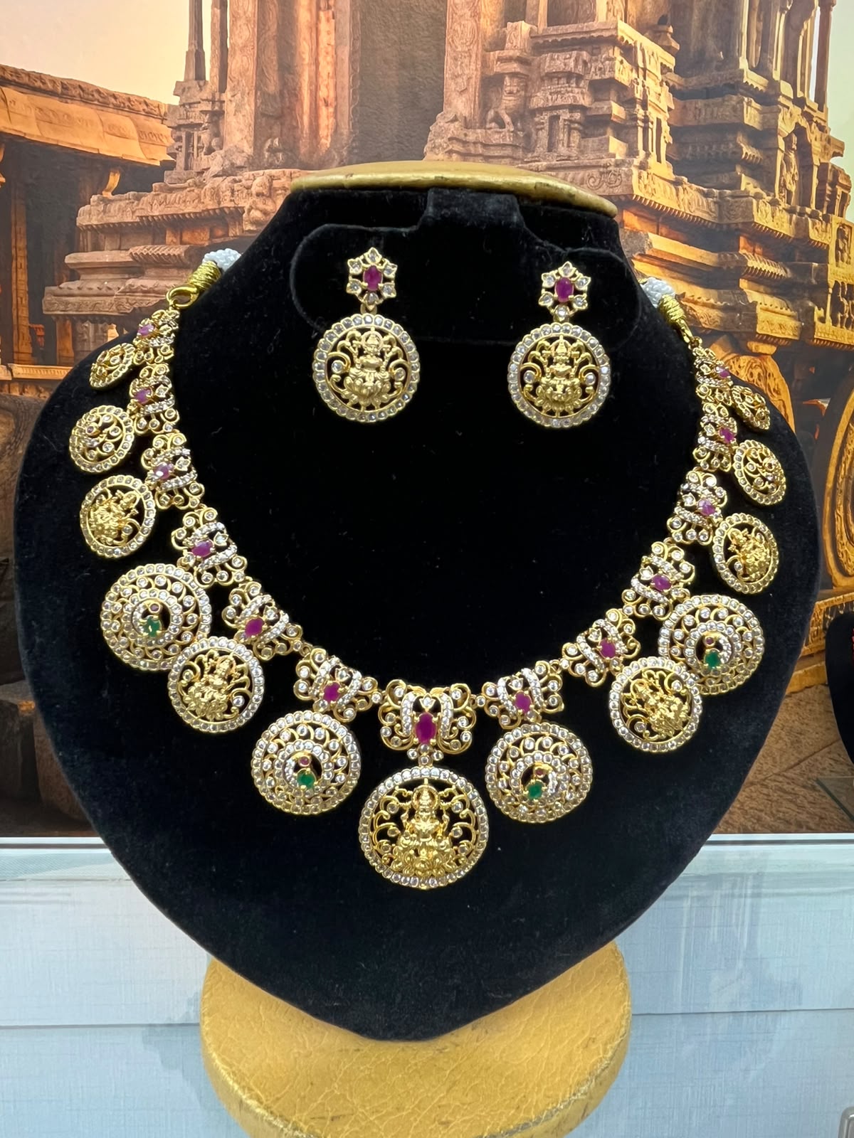 AD Short necklace Set with Antique Finish