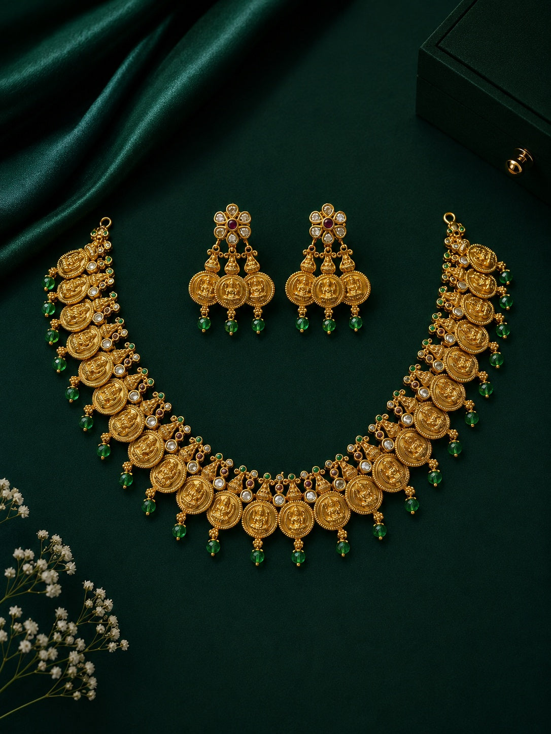 Temple Short necklace Set