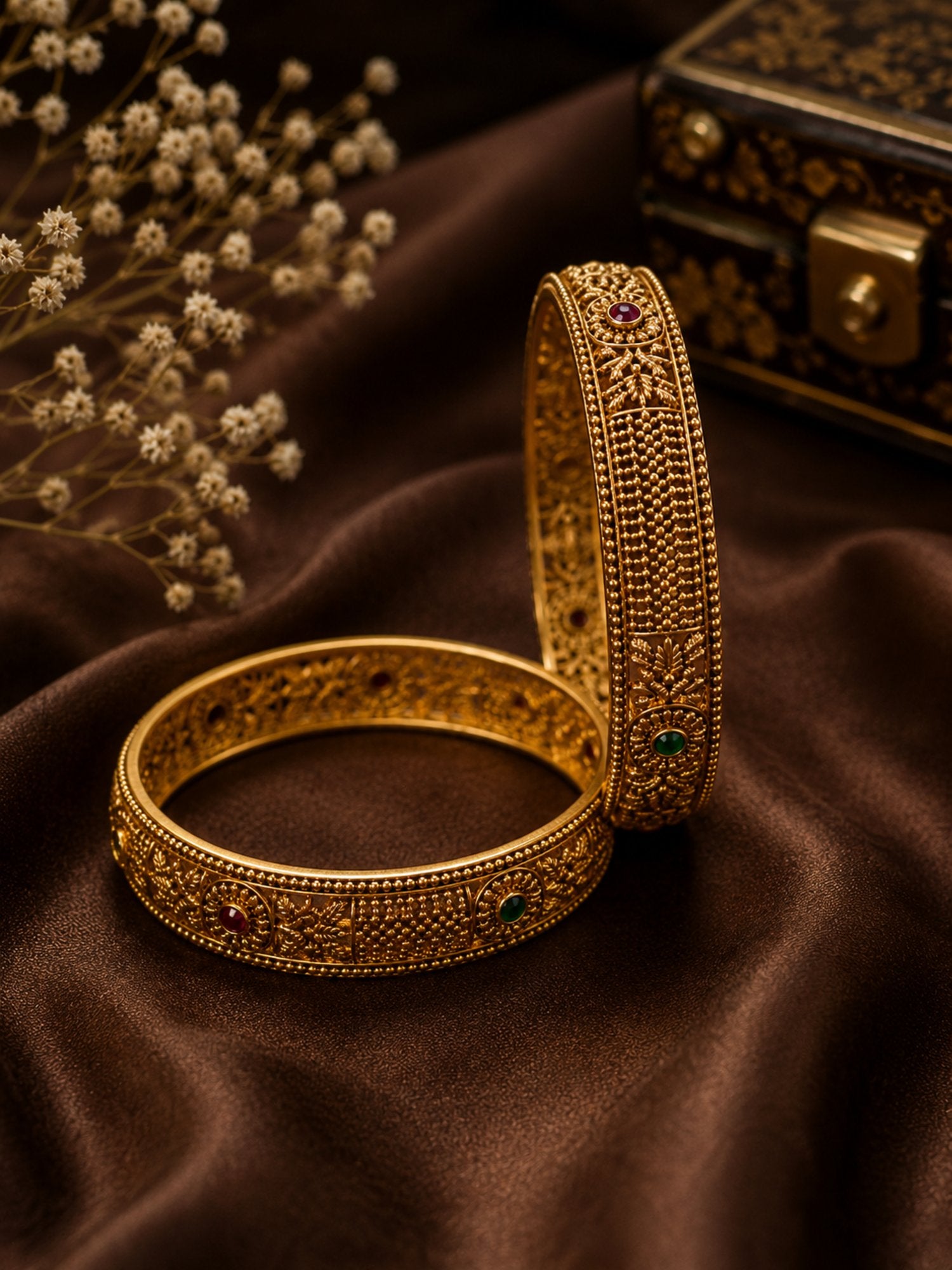 Set of 2 Gold-Plated Antique Bangles