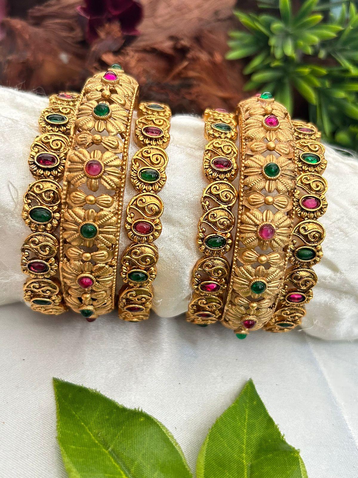 Set of 6 Bangles