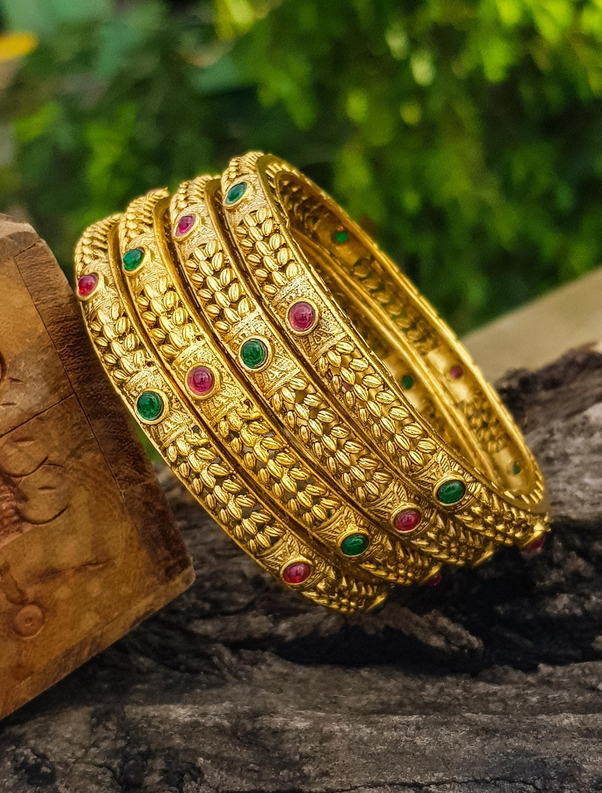 MISHTI - set of 4 bangles (rani) main image 0