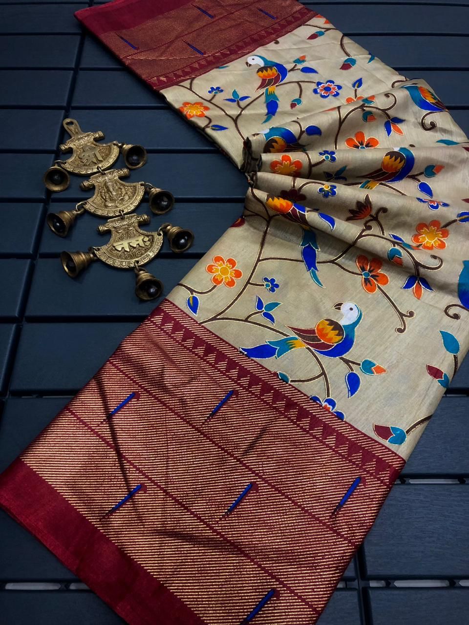 Beautiful dola Semi-silk sarees with all over floral design along with contrast border and pallu 16768N