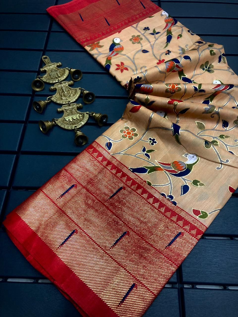 Beautiful dola Semi-silk sarees with all over floral design along with contrast border and pallu 16768N