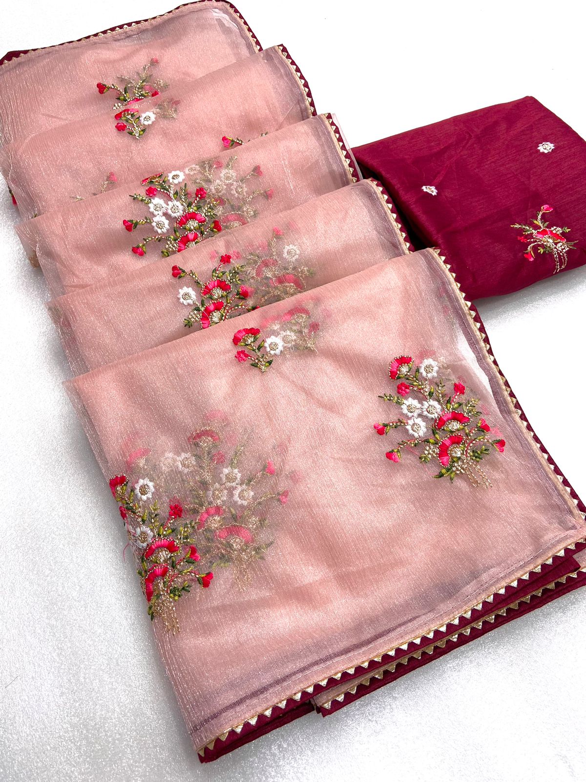 Beautiful organza fabric saree with rich border 19653N