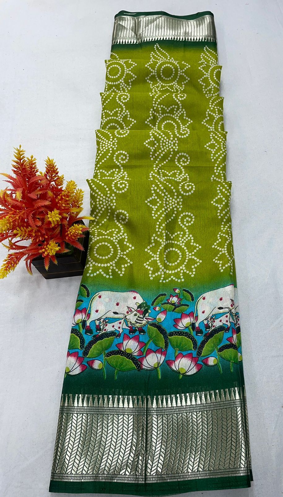 Binny crepe Semi-silk saree With viscos boder Patola design 15552n -1