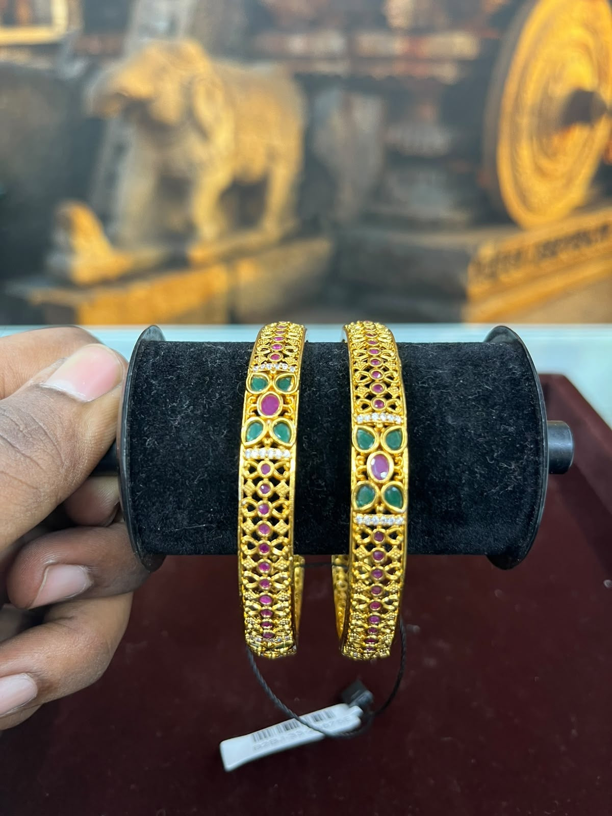 Premium Antique Set of 2 bangles with Kemp Stones