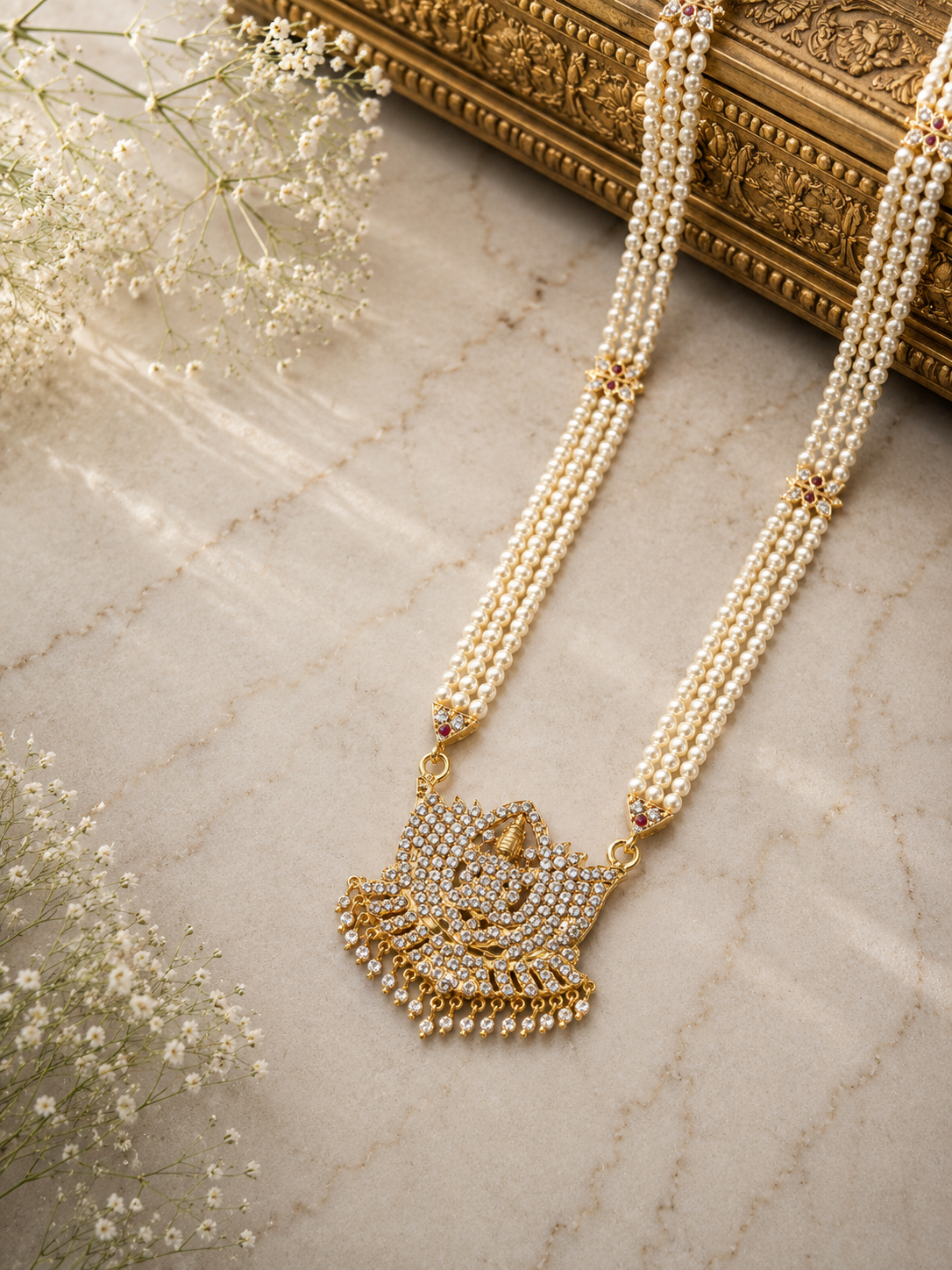 Premium Adige Pendant with Three line pearl maala