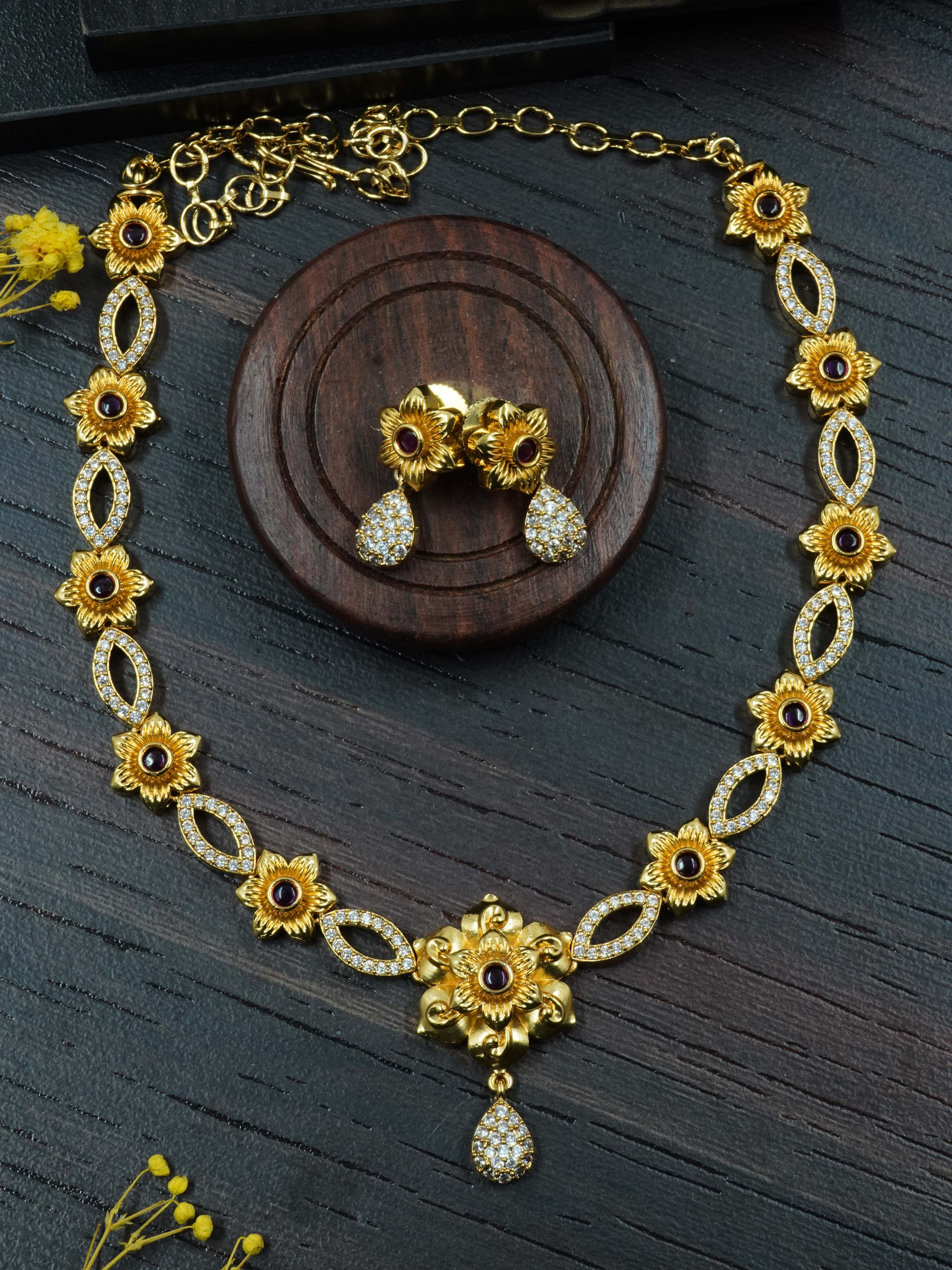 Contemporay Floral design short necklace set 12789N