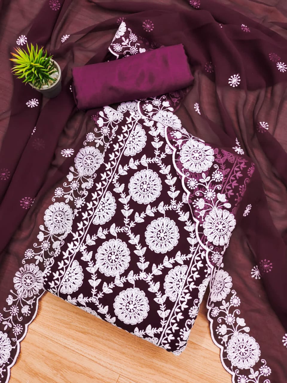 Dress Material | Beautiful Kashmir Embroidery Dress Material | Freeup