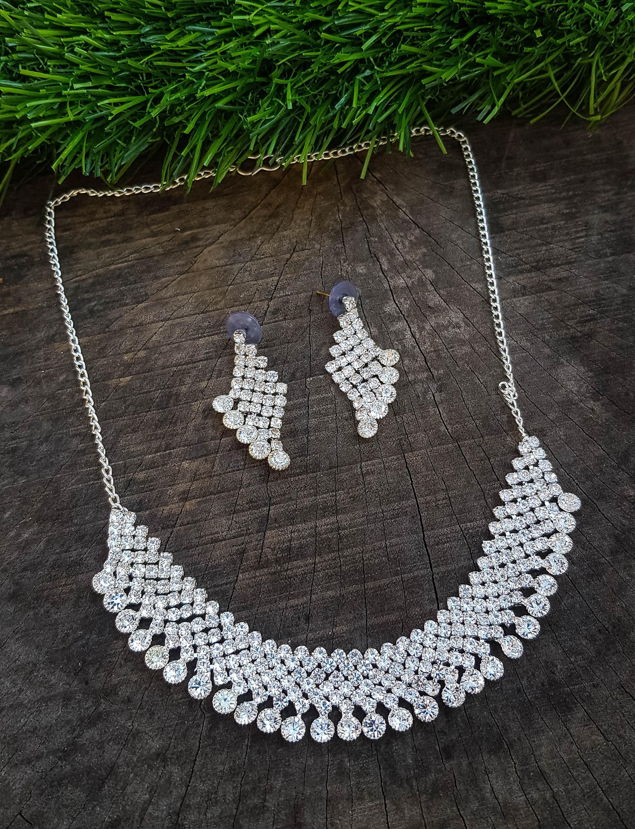 Fancy Party Necklace Set 19187N - Griiham