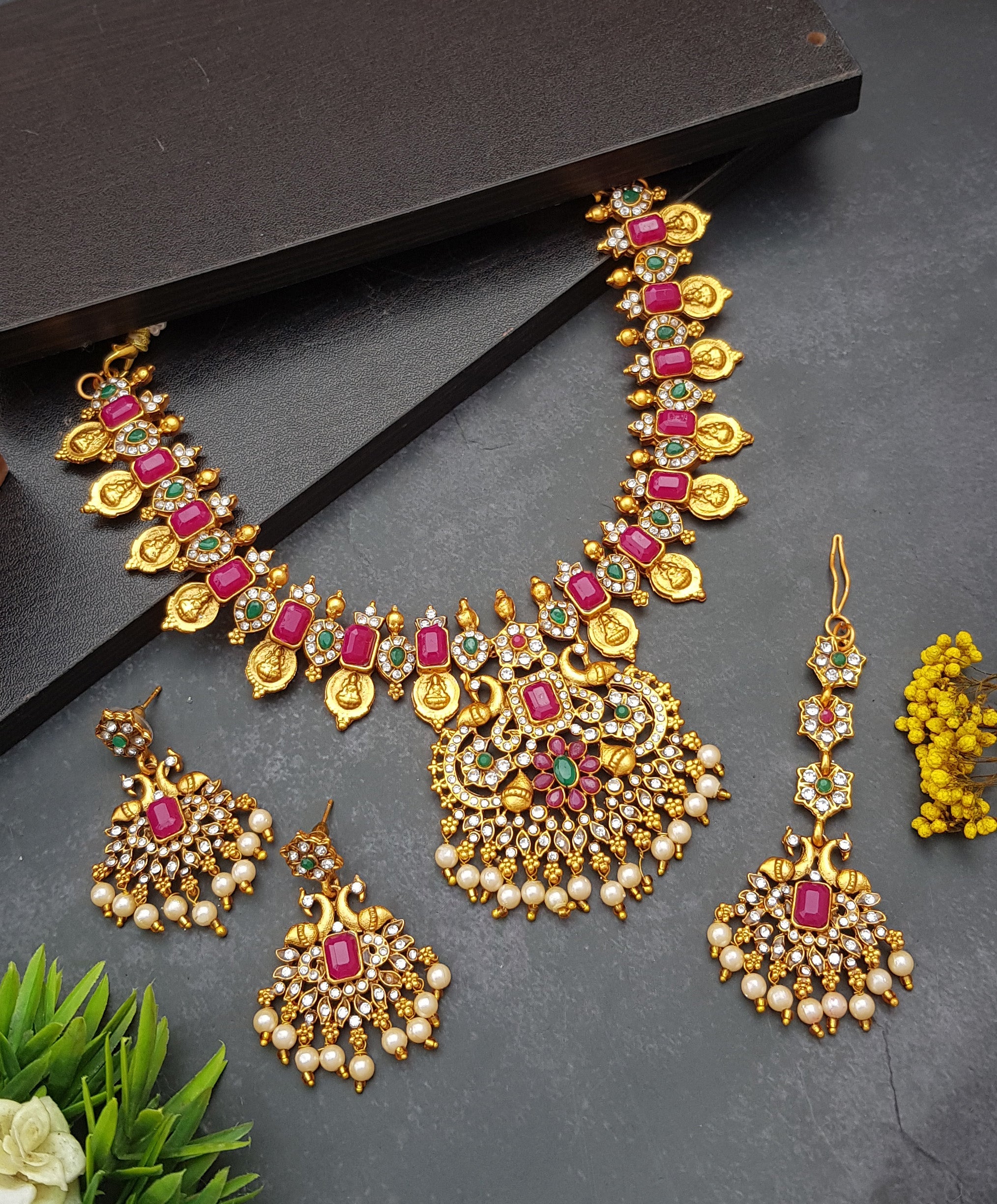 Fancy Stone Necklace set with Maang Tikka 18927N