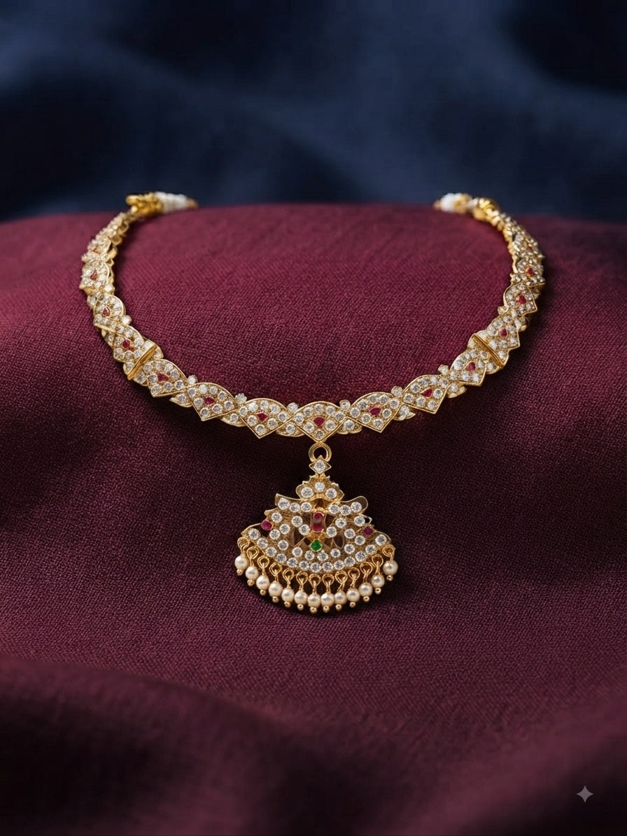 Adige Short Stiff Necklace Set
