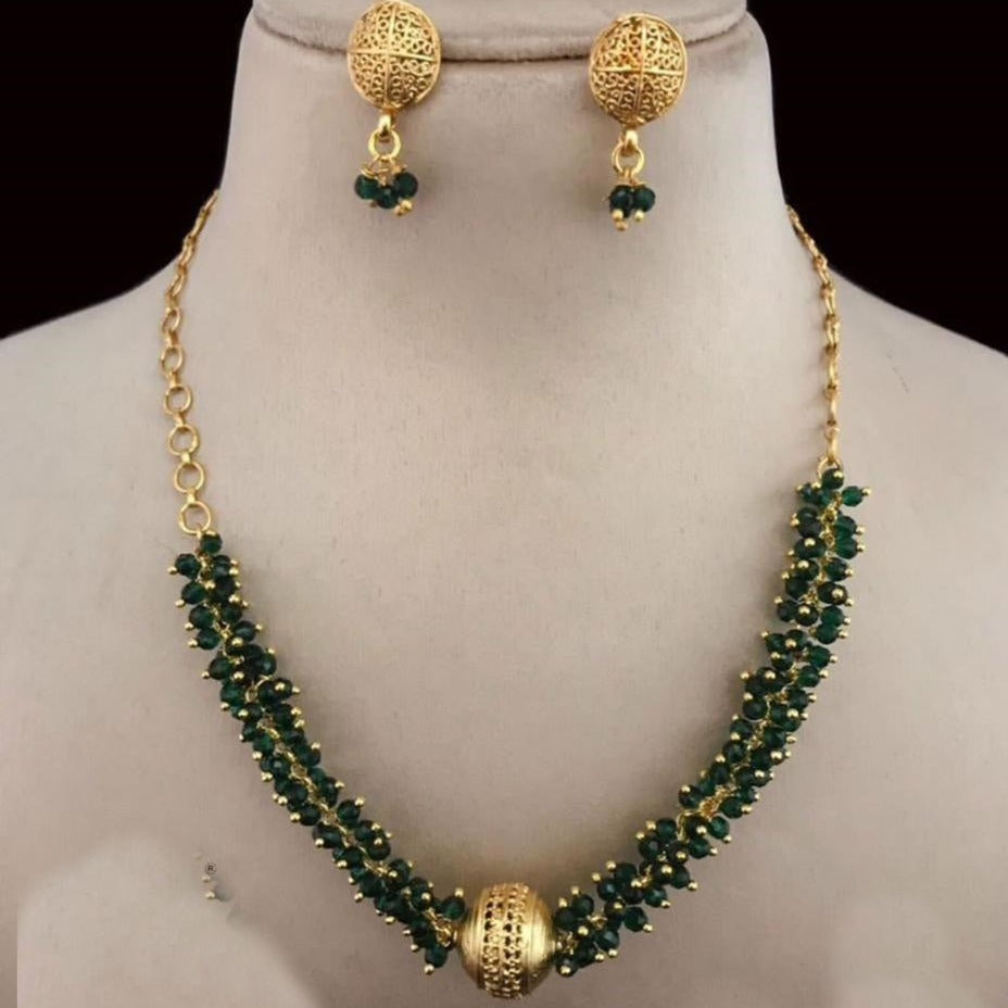Gold Finish Designer Necklace Set 18284N