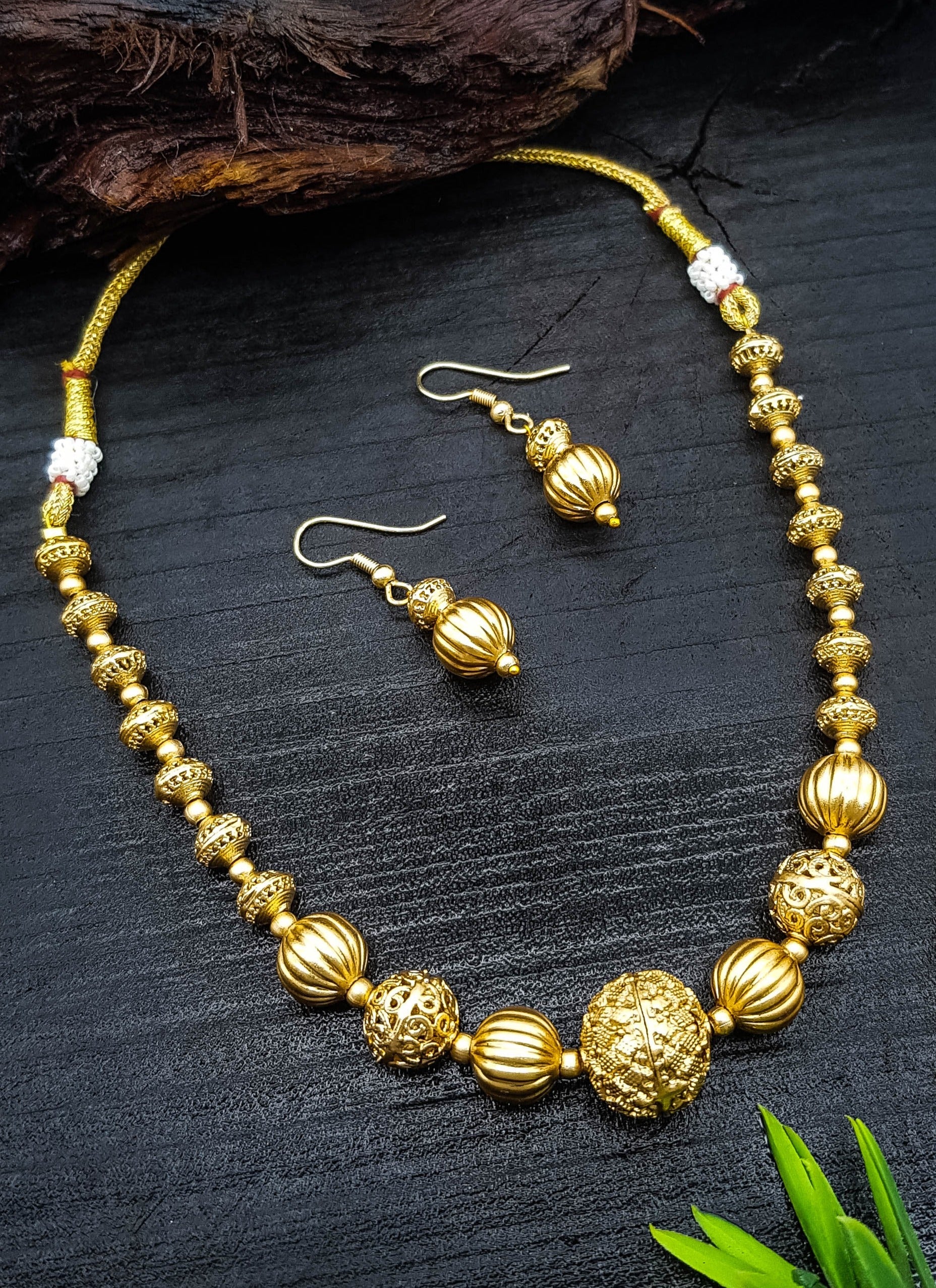 Gold Finish Premium Necklace Set 22106N