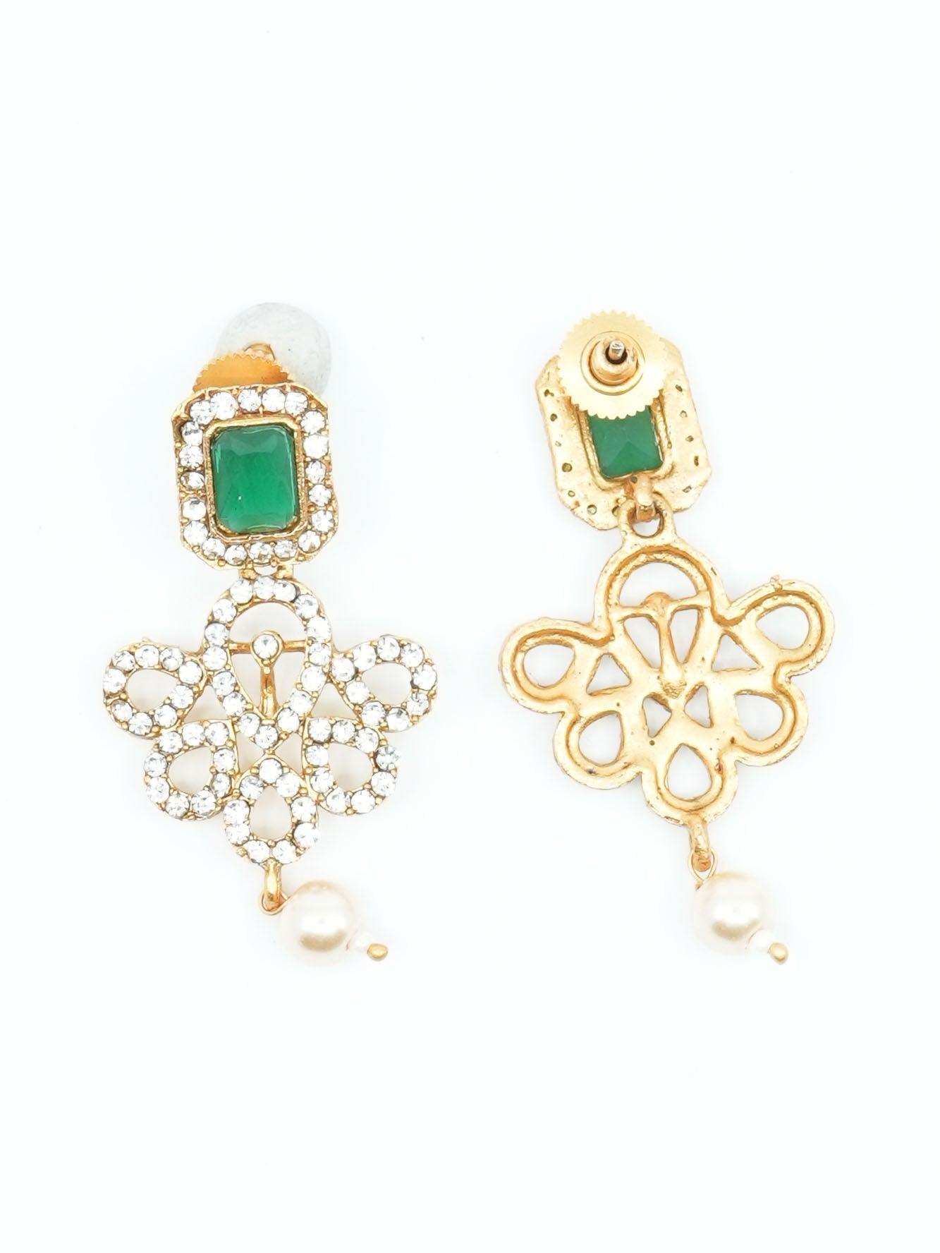 Gold Finish choker Star pattern necklace set 11131N - Griiham