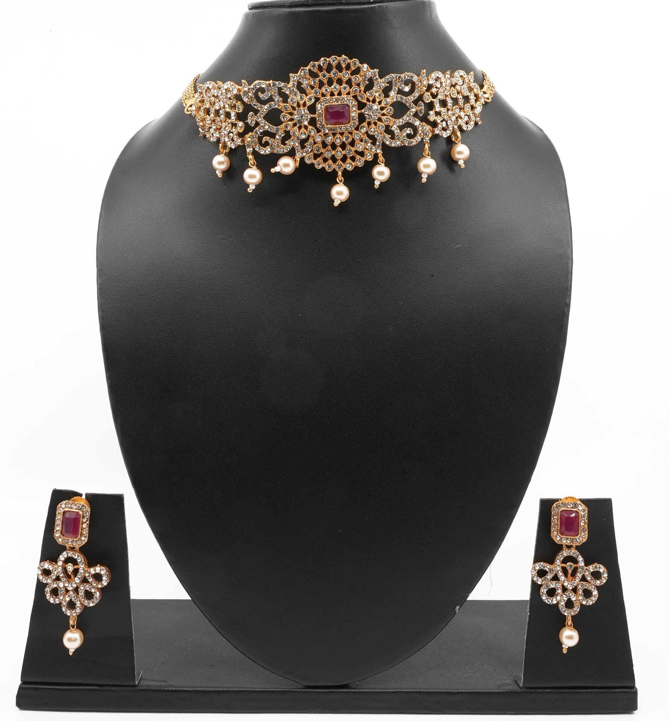 Gold Finish choker Star pattern necklace set 11131N - Griiham