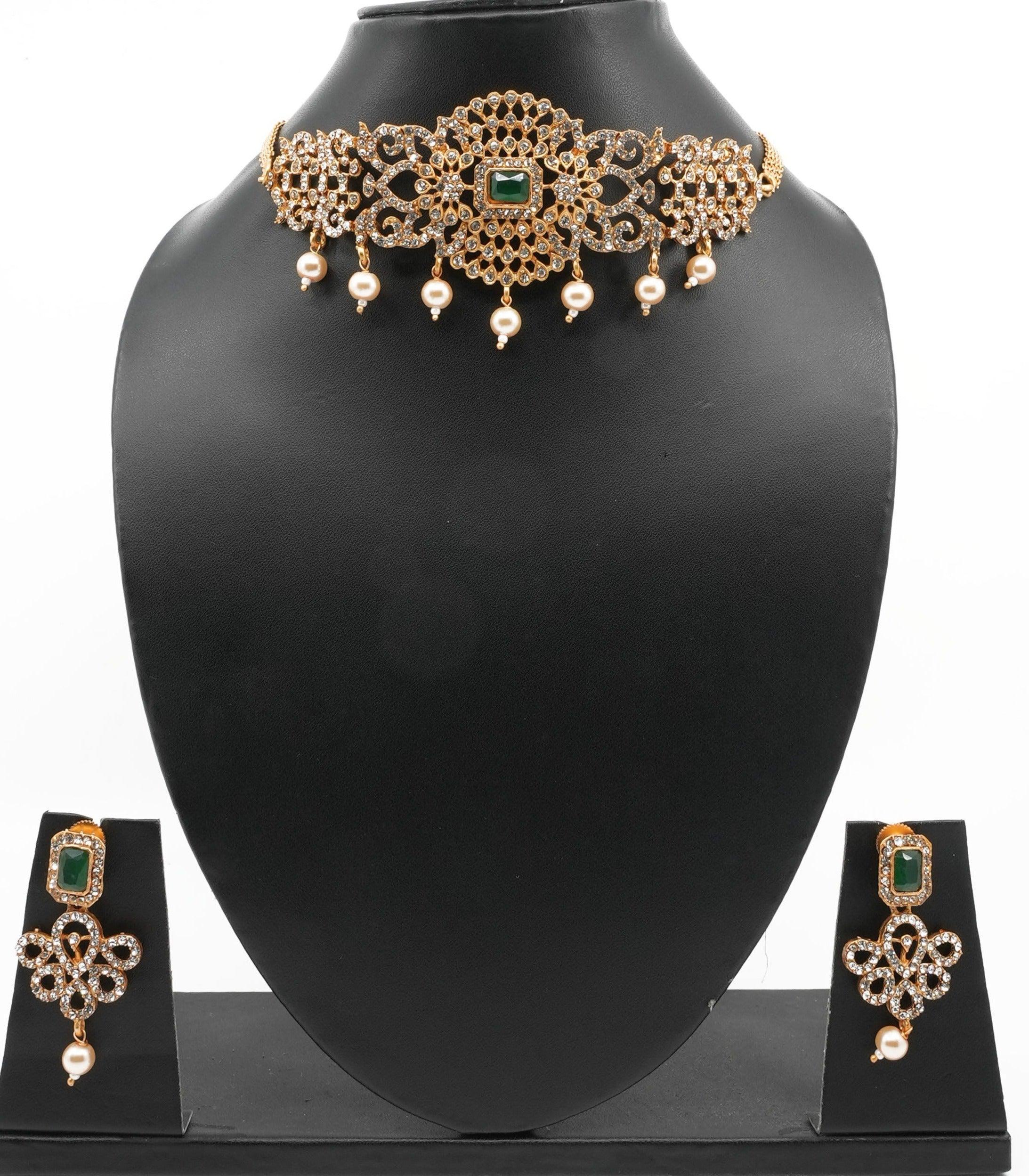 Gold Finish choker Star pattern necklace set 11131N - Griiham