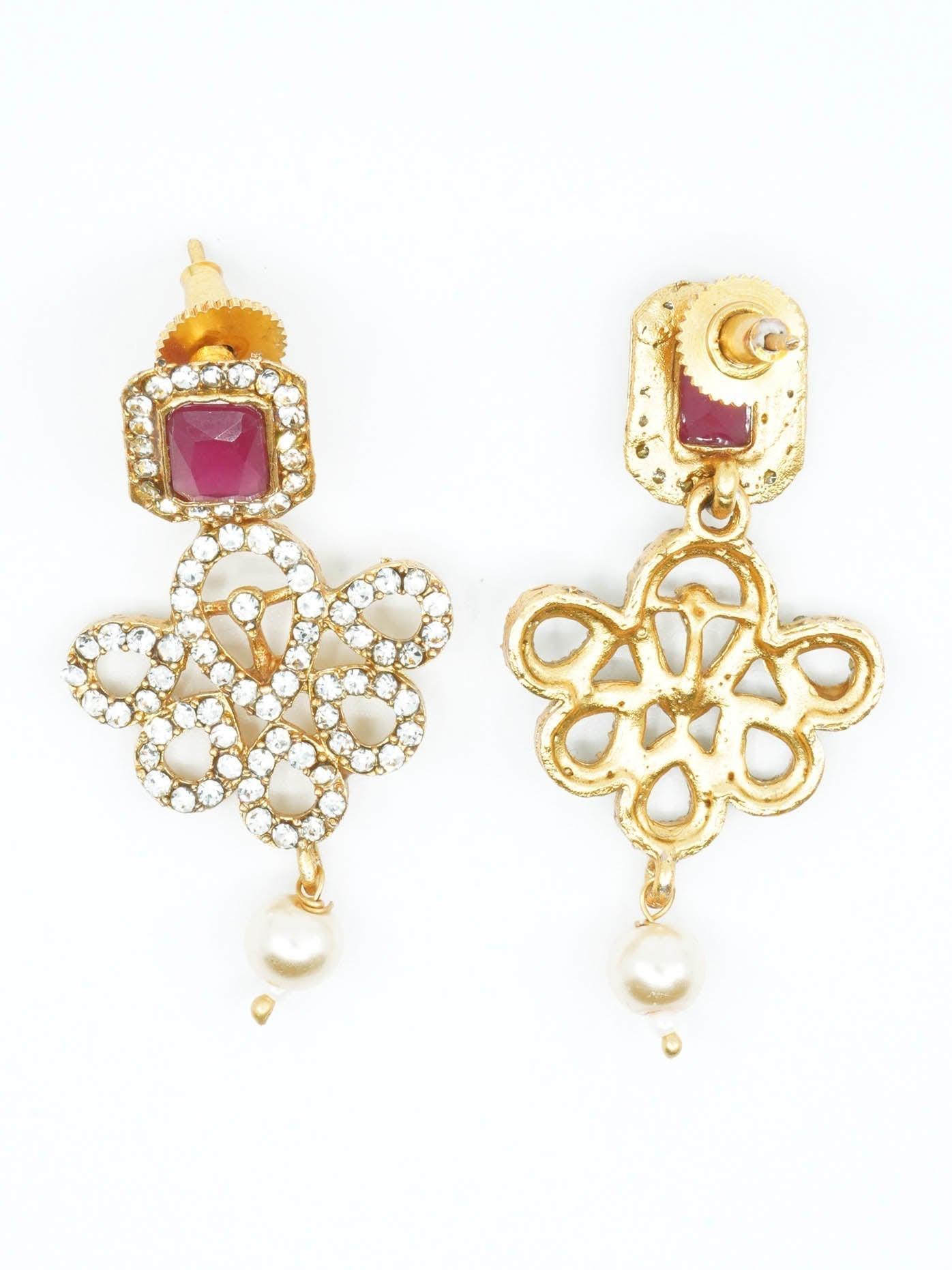 Gold Finish choker Star pattern necklace set 11131N - Griiham