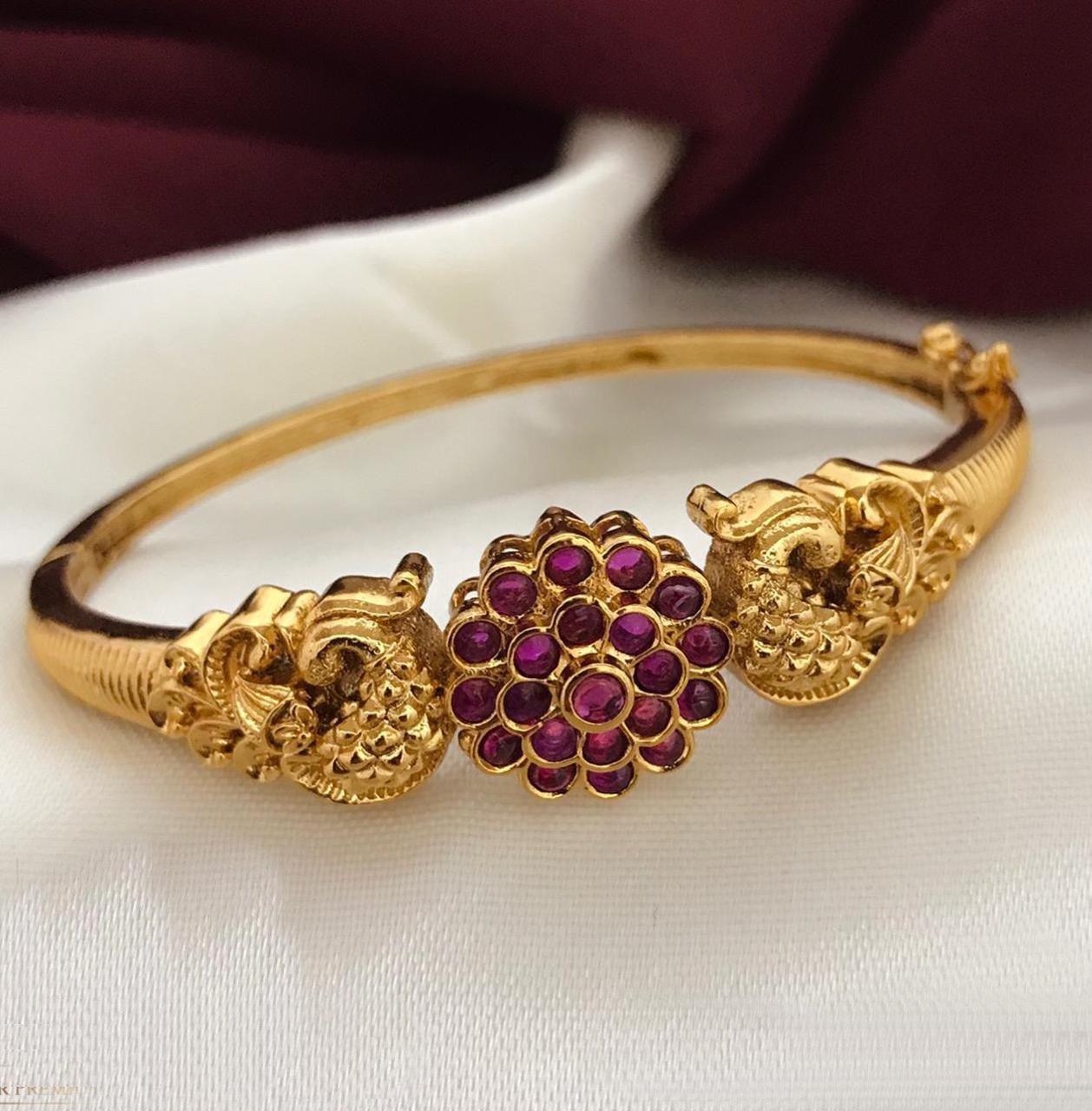 Gold Plated Adjustable Size Bracelet free size 12777B - Griiham