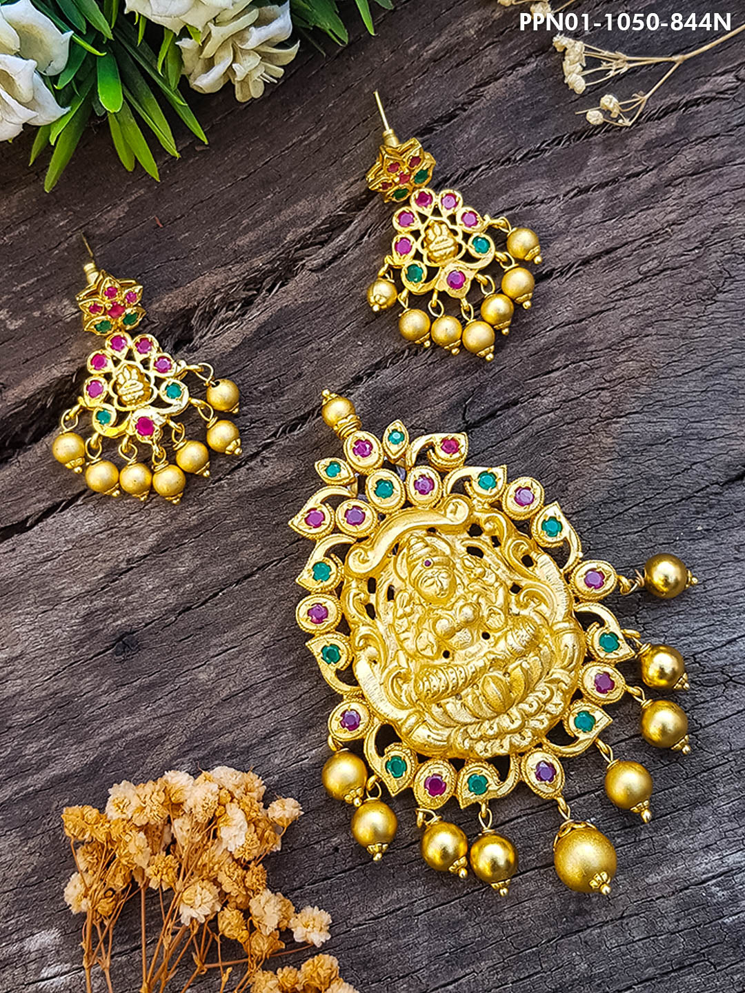 Gold Plated Classic Temple Design Pendant set 844N