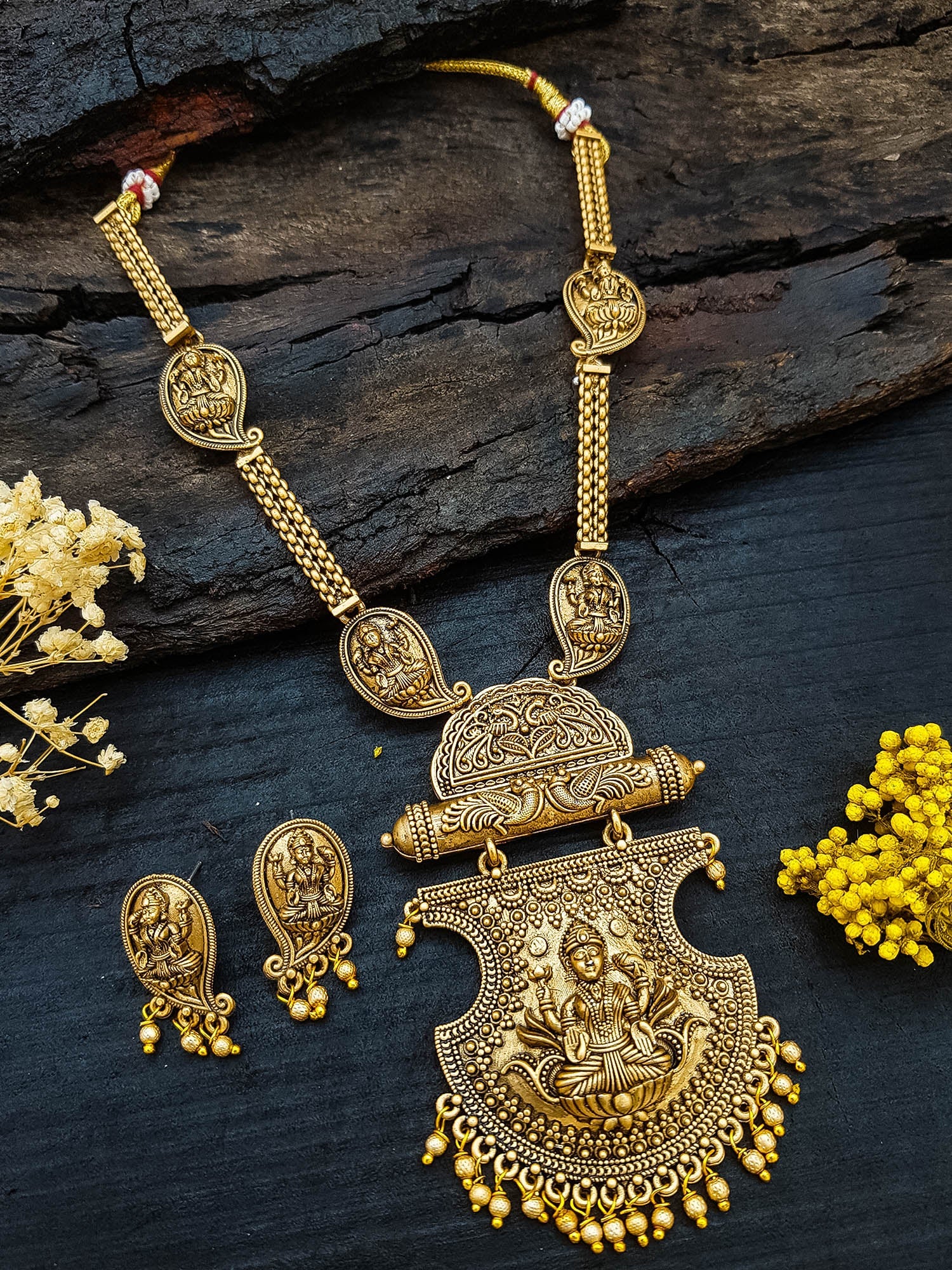 Gold Plated Elegant Necklace Set 17833N