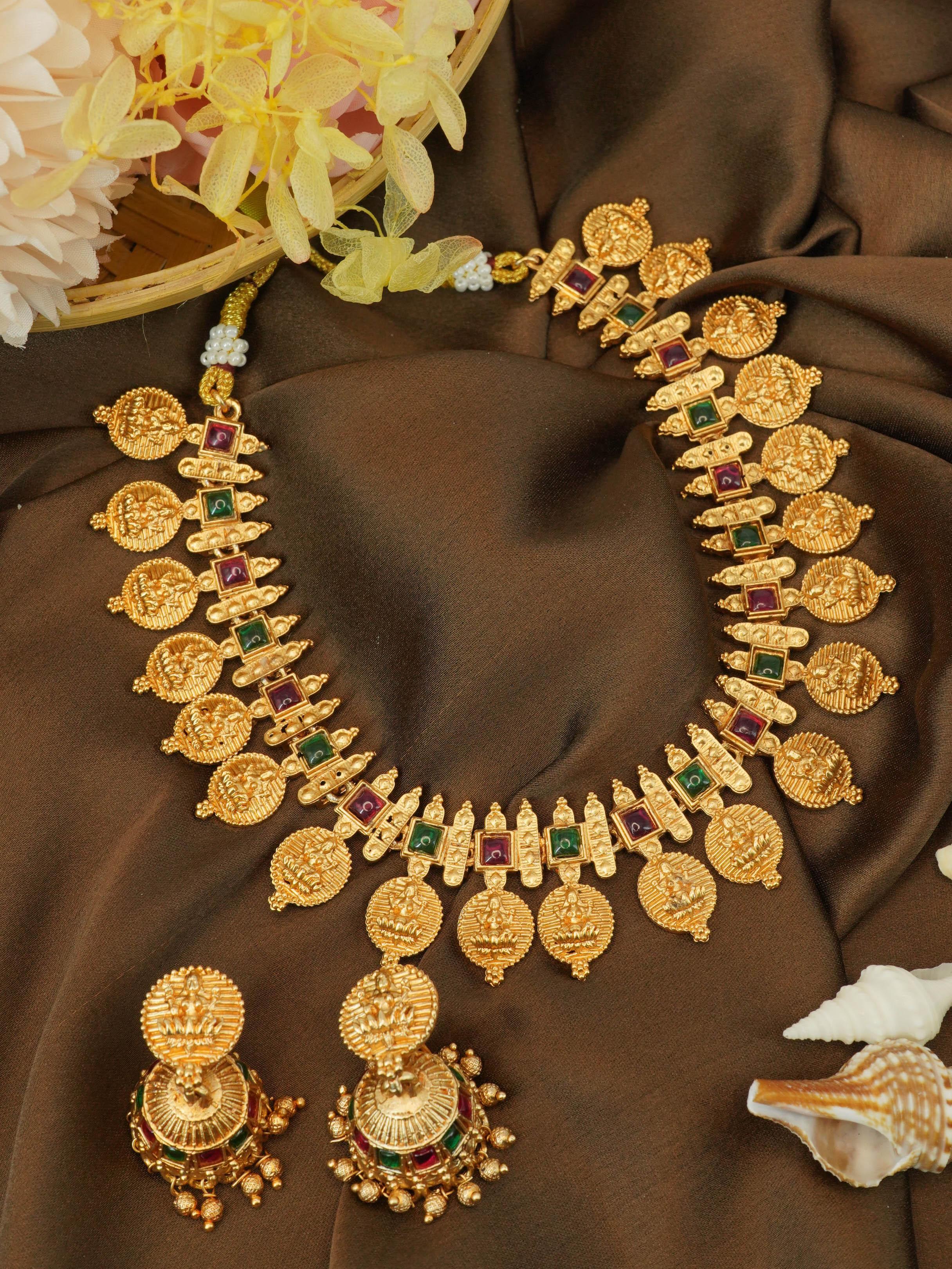 Gold Plated Elegant Necklace Set with diff Colours 8901N