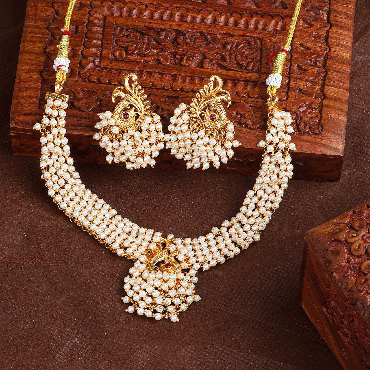 Gold Plated Exclusive Necklace Set with pearls 17080N