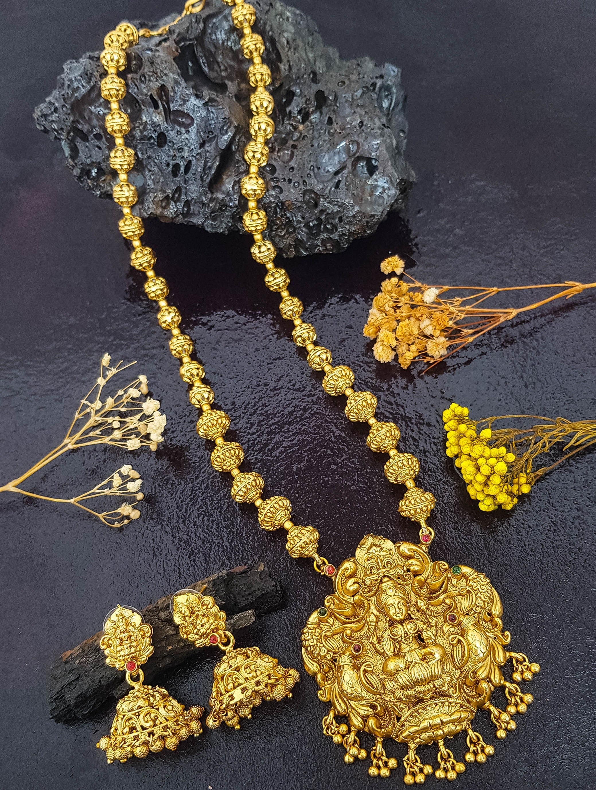 Gold Plated Gundumala Laxmi Necklace Set 15891N