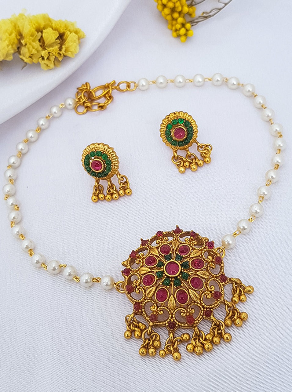 Gold Plated Pendant Set with pearl mala 14123N