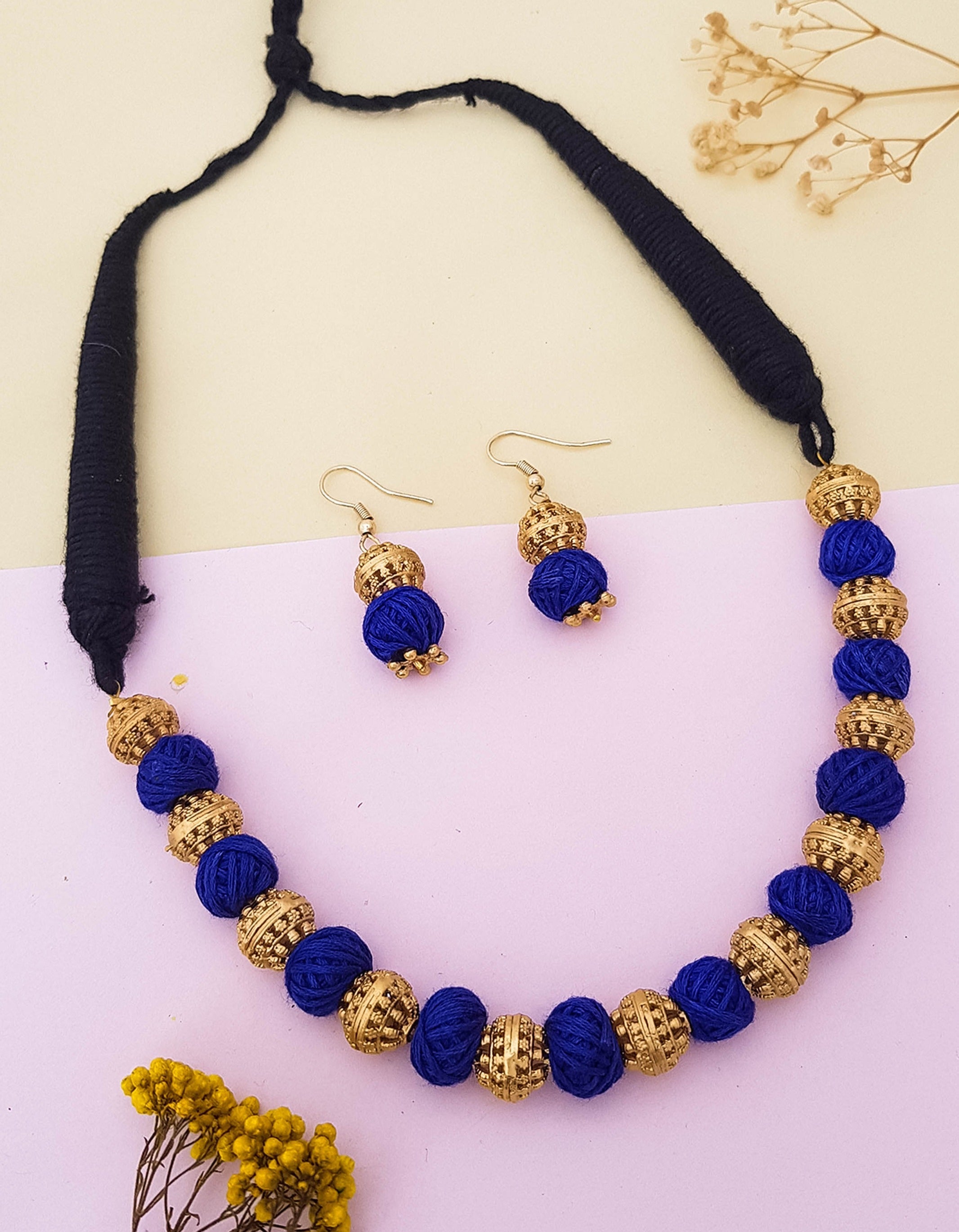 Gold Plated Silk thread Necklace Set 15931N