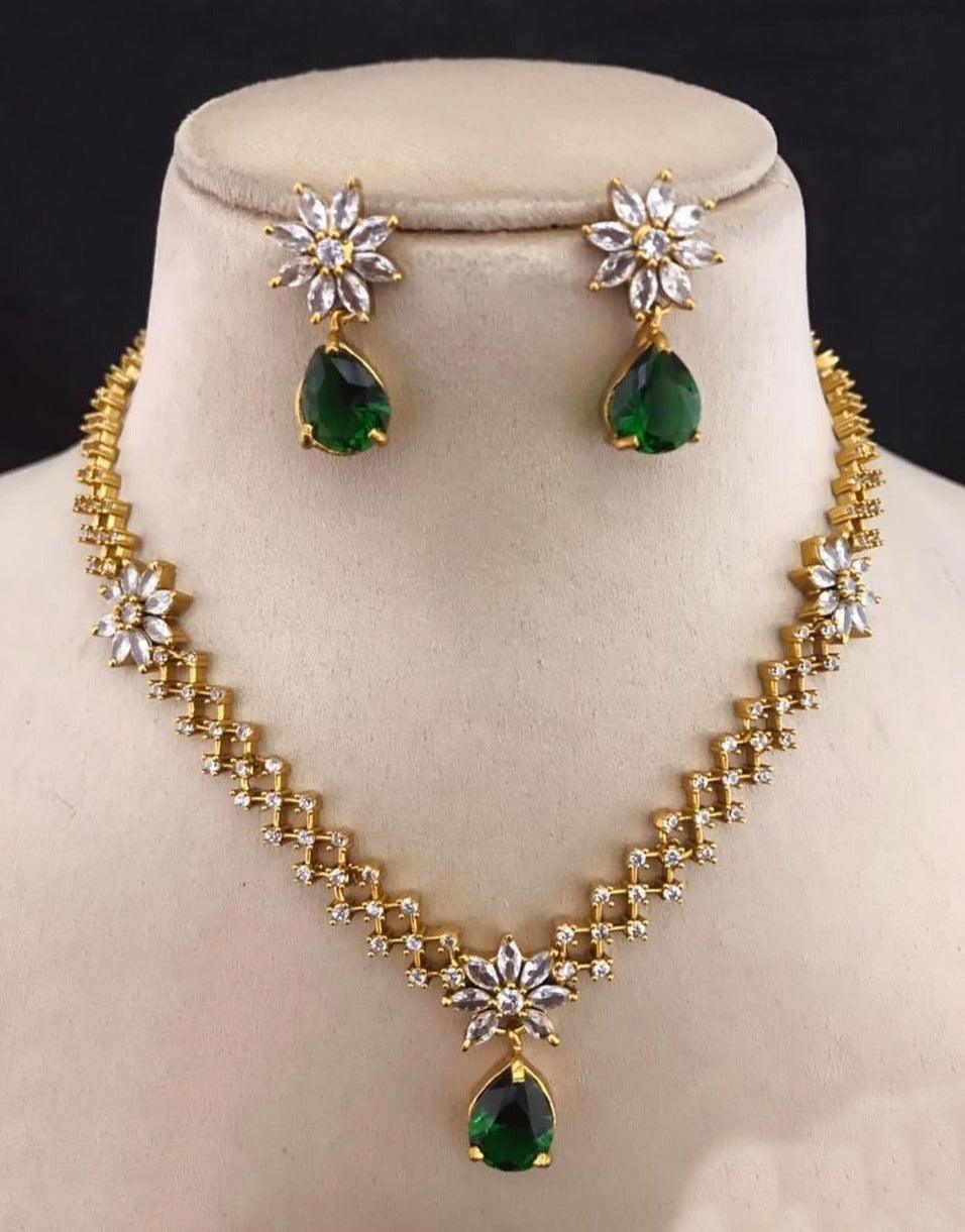Gold Plated Star pattern CZ Necklace Set 14165N