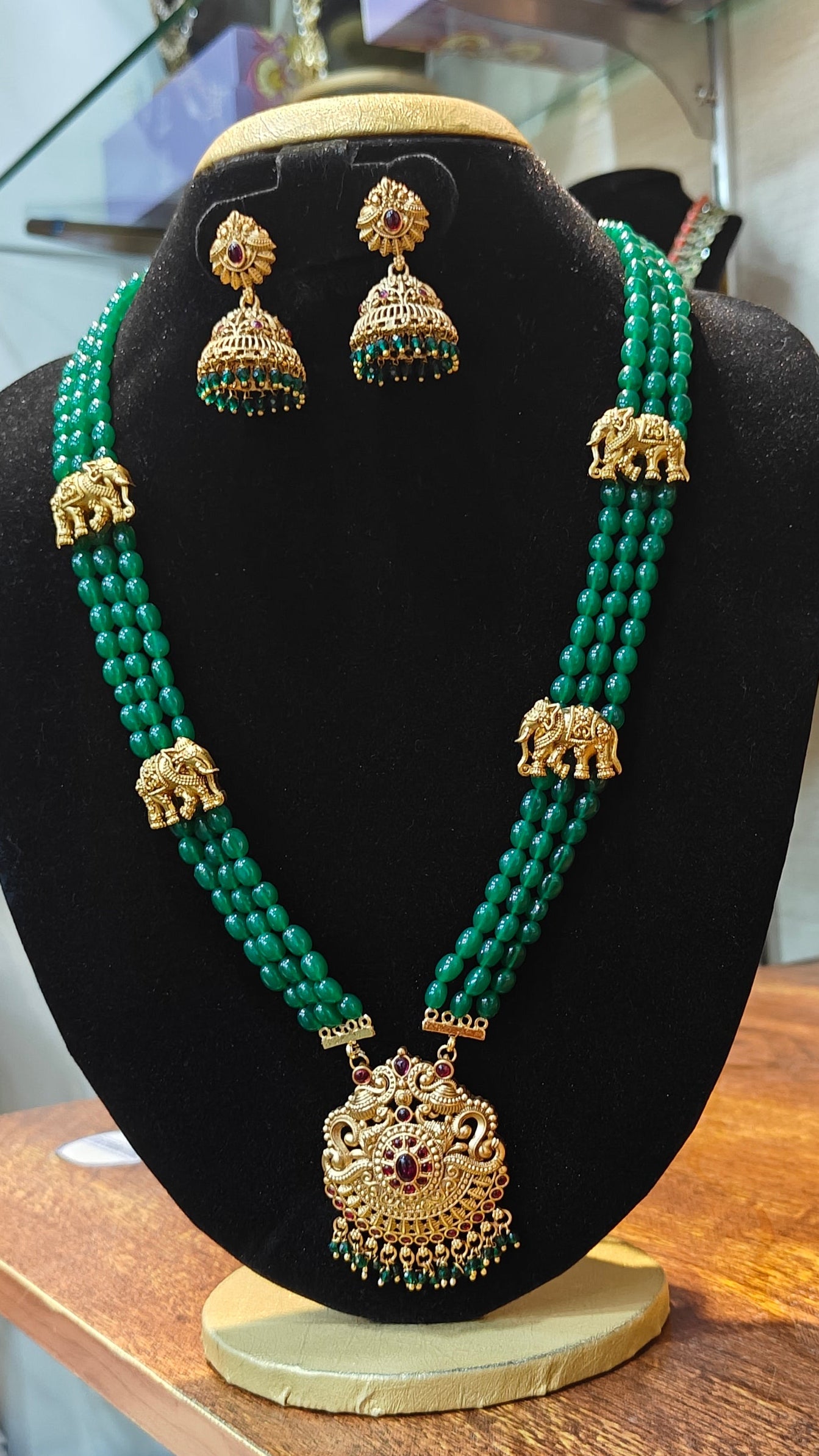 Gold Plated premium Parampara Collection Necklace Set with Natural Stone Maala