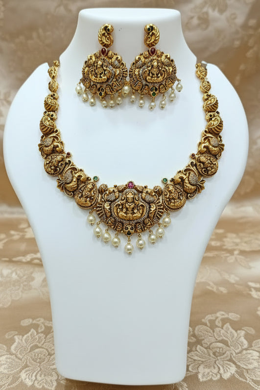 Premium Gold Plated Antique Short Necklace Set